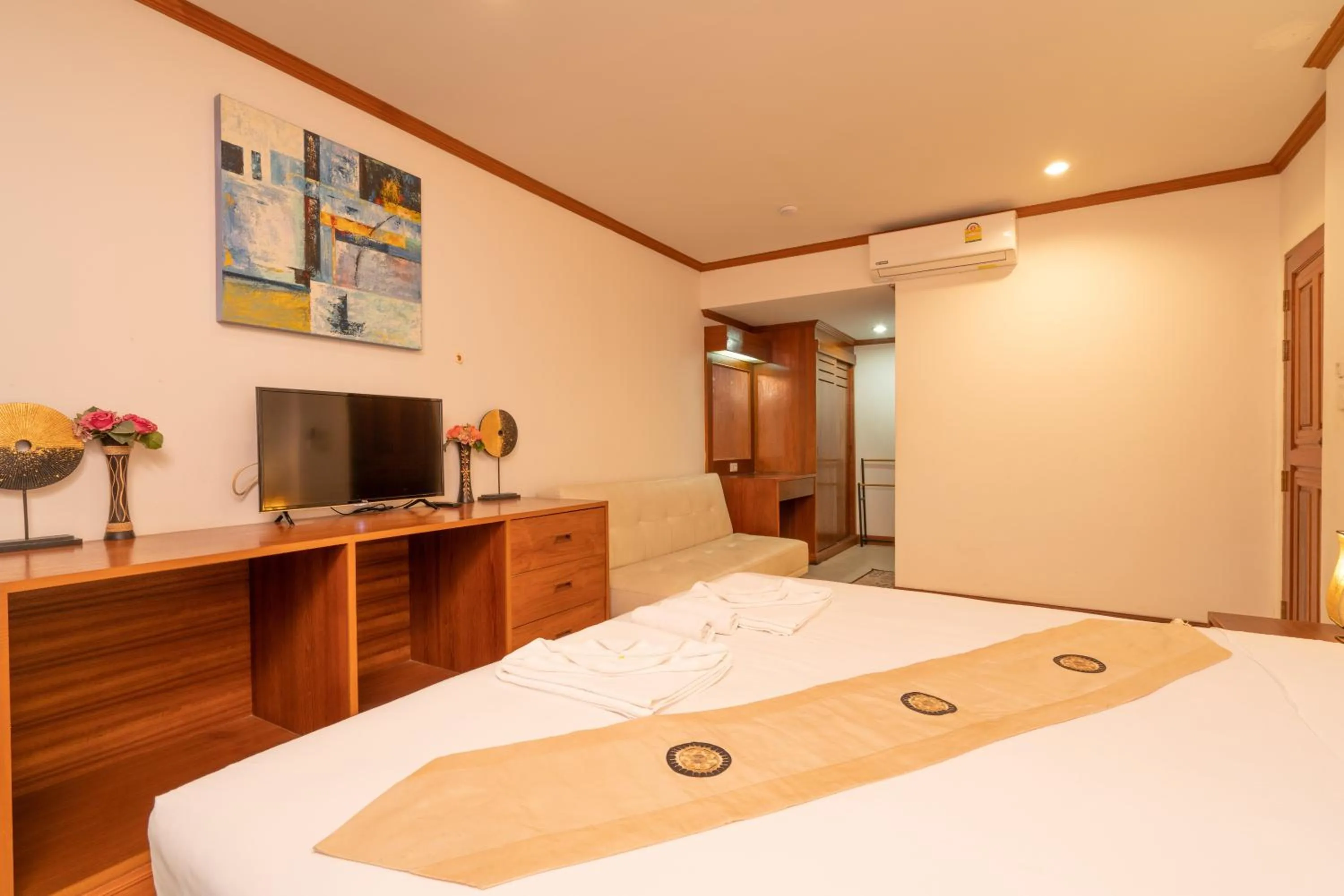 Bed in Sai Rougn apartment