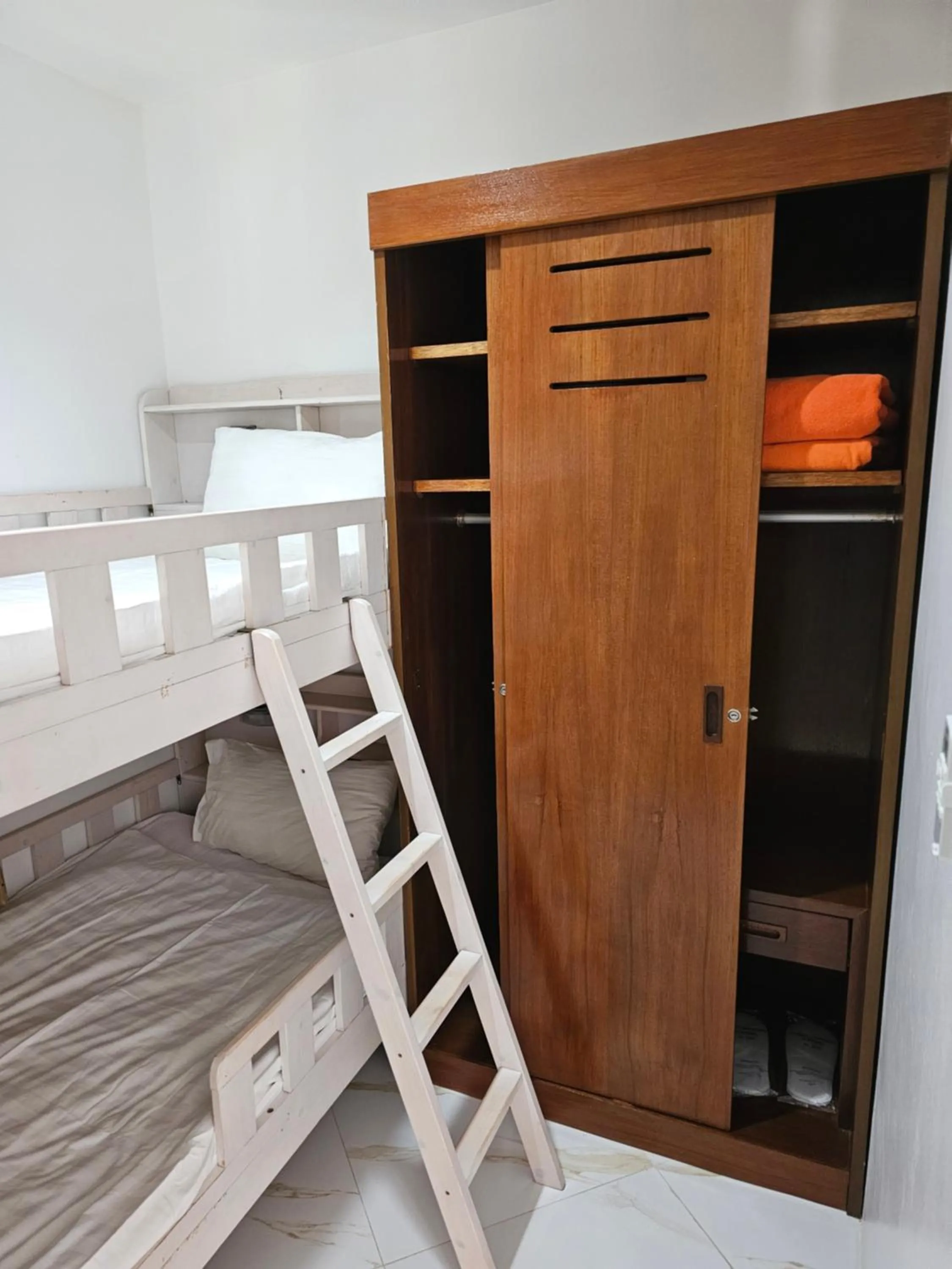 Bed in Sai Rougn apartment