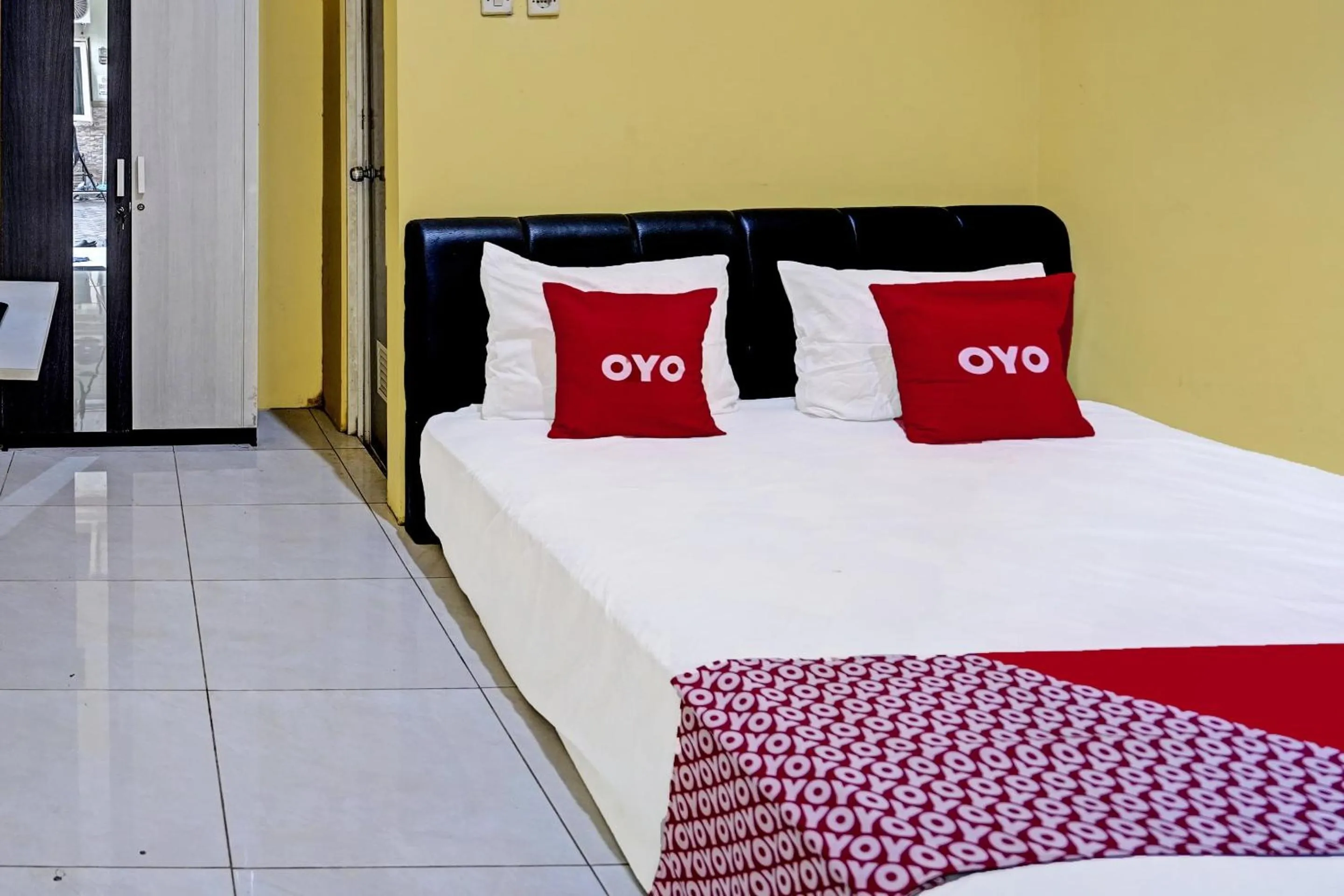 Bedroom, Bed in OYO 91795 Kos Jeehel Syariah