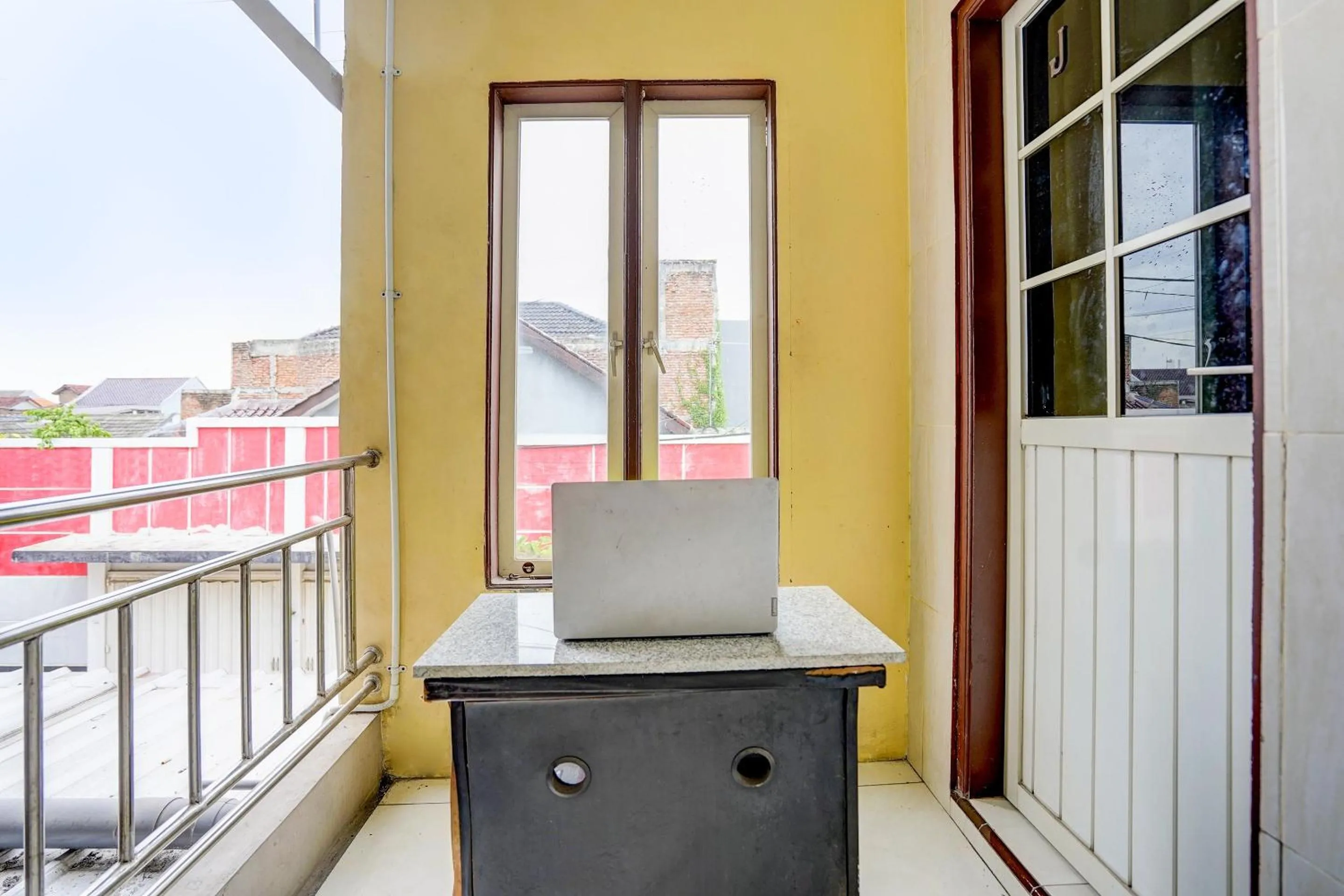 Lobby or reception in OYO 91795 Kos Jeehel Syariah