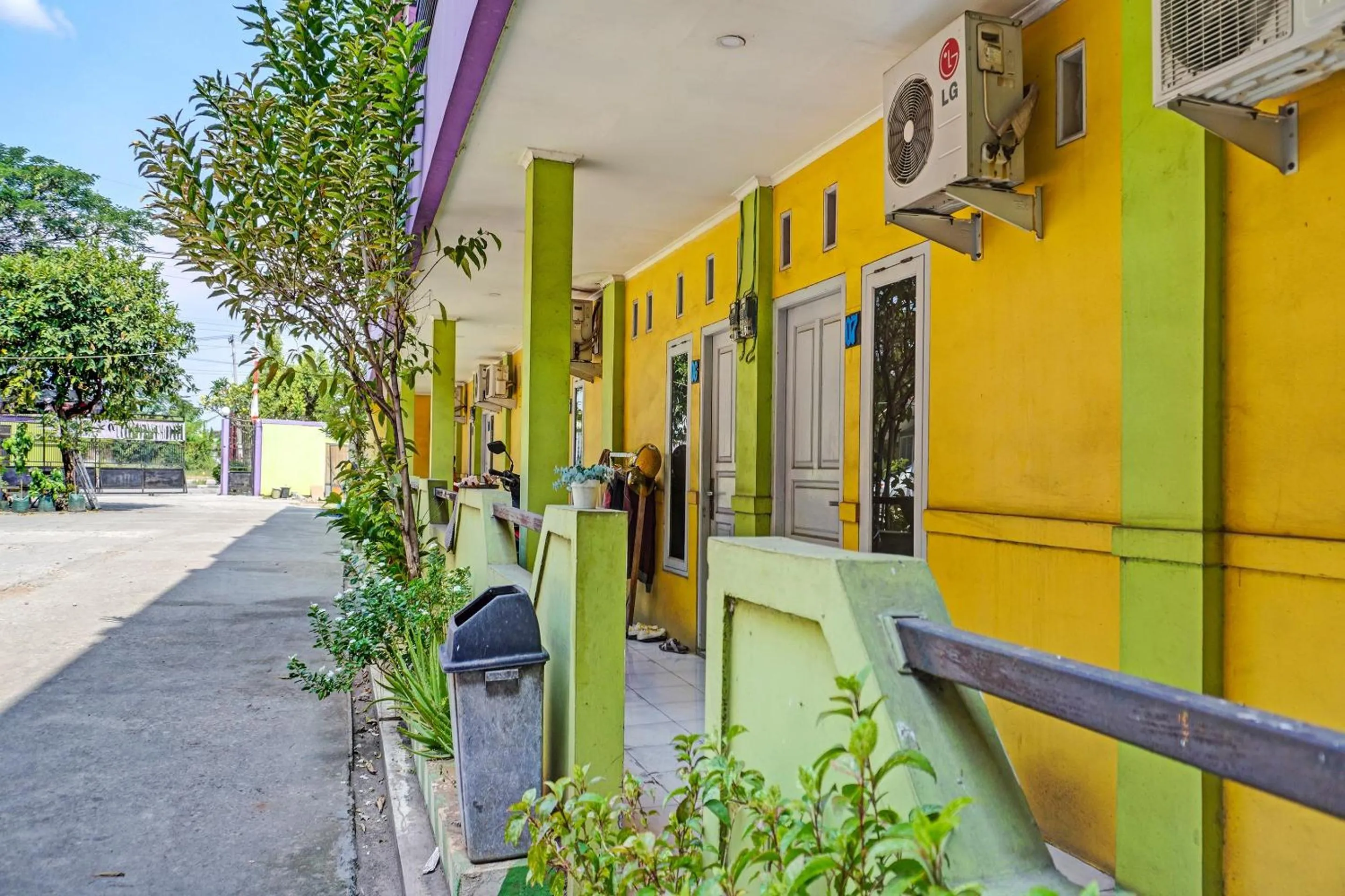 Lobby or reception in OYO 91796 Guest House Ghalta Syariah