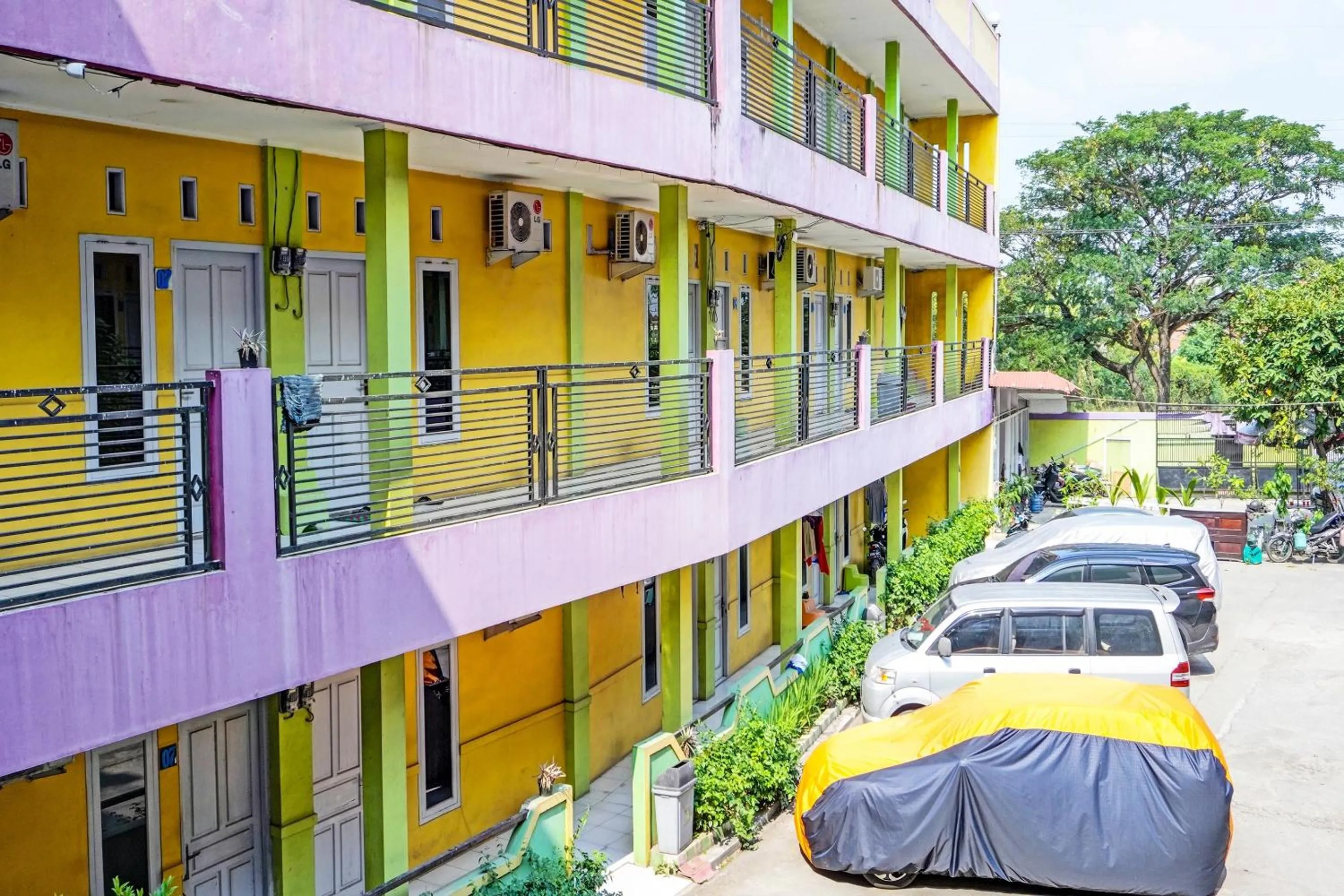 Lobby or reception in OYO 91796 Guest House Ghalta Syariah