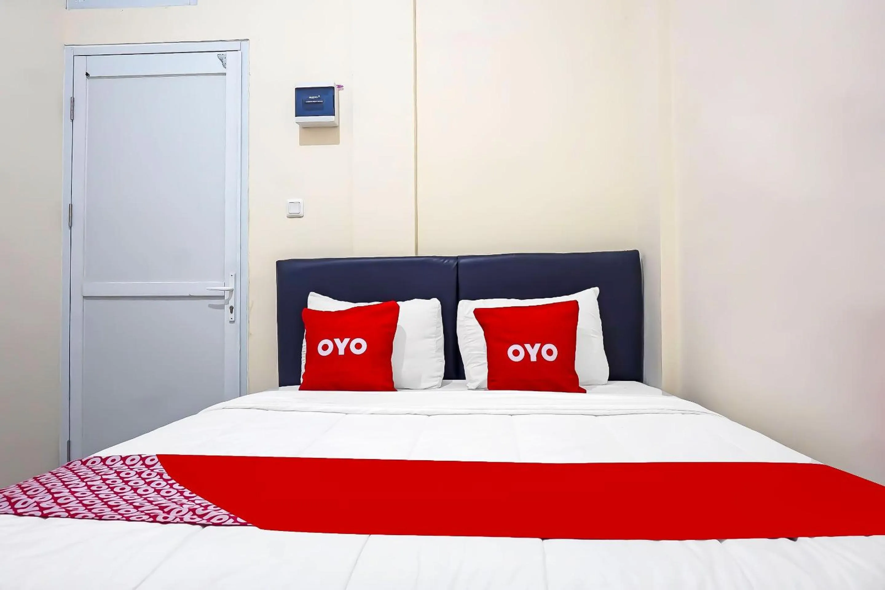 Bedroom, Bed in Capital O 91790 S1 Residence