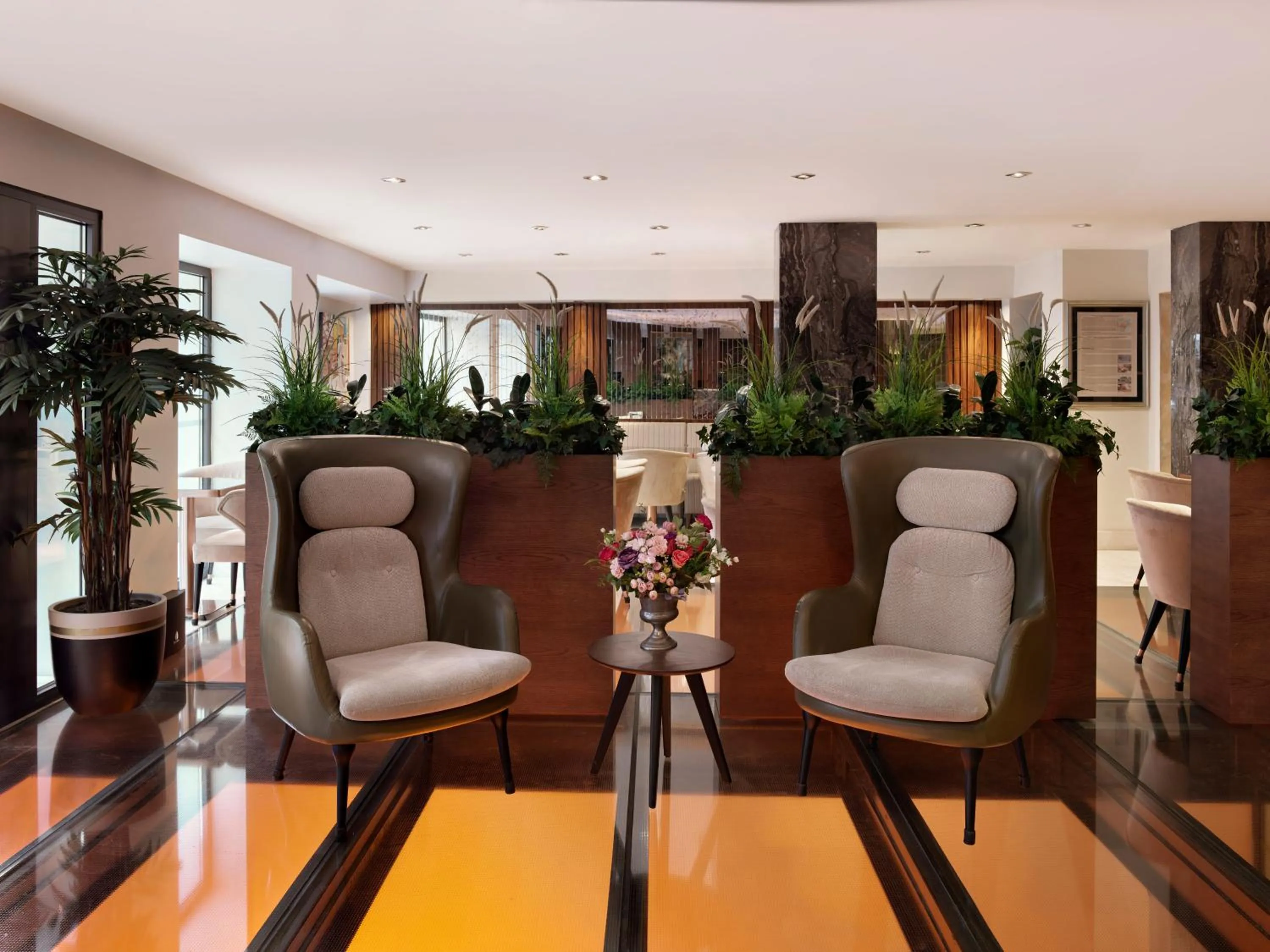 Lobby or reception in Shining Star Hotel