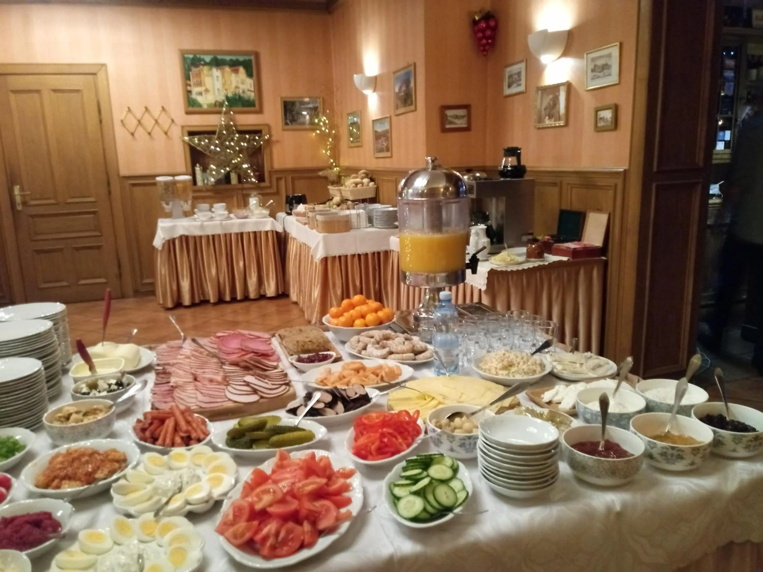 Buffet breakfast in Pensjonat Panorama