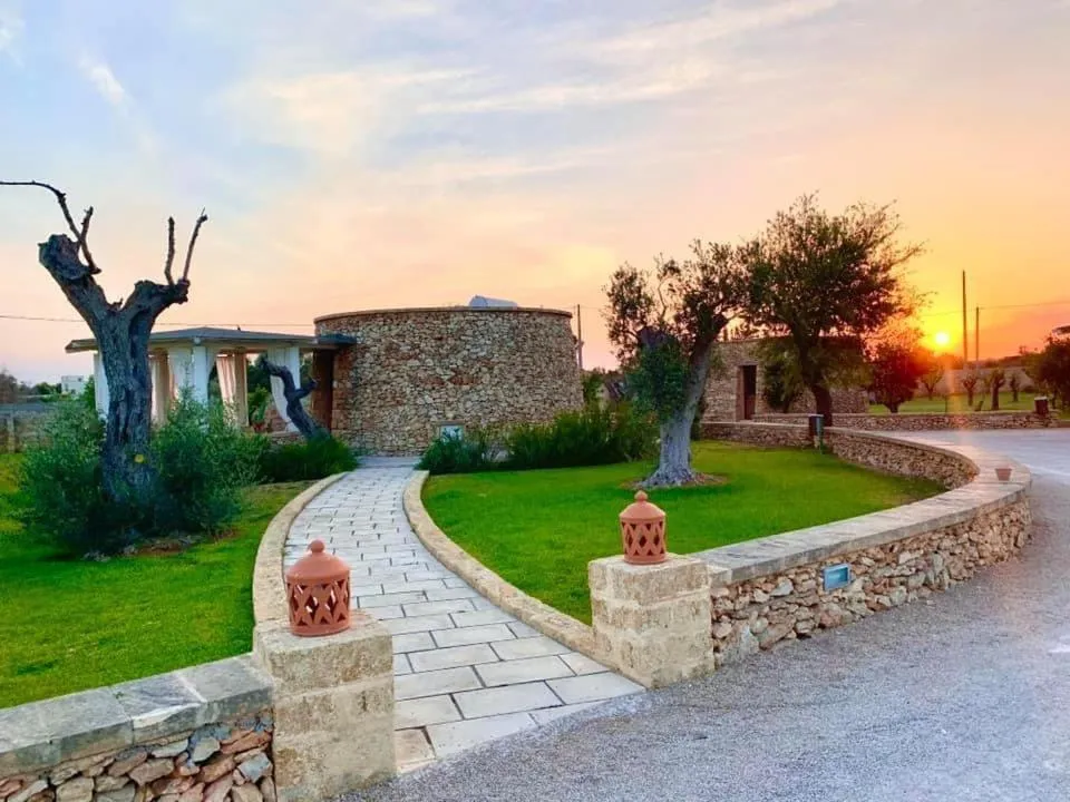 Property building in Borgo Rosso Terra