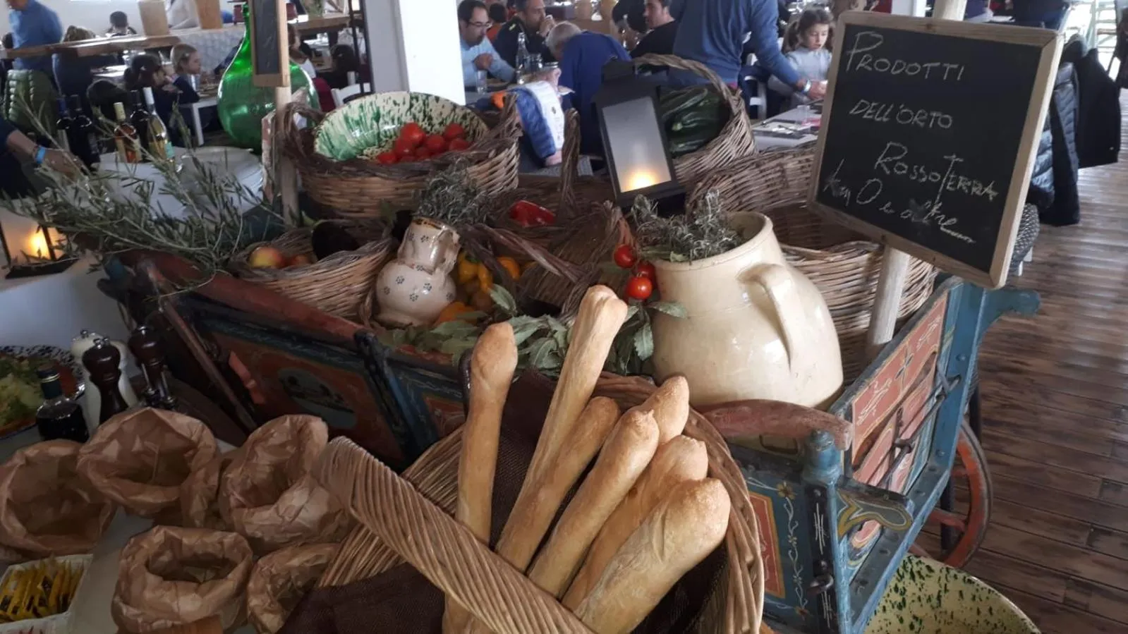 Food and drinks in Borgo Rosso Terra