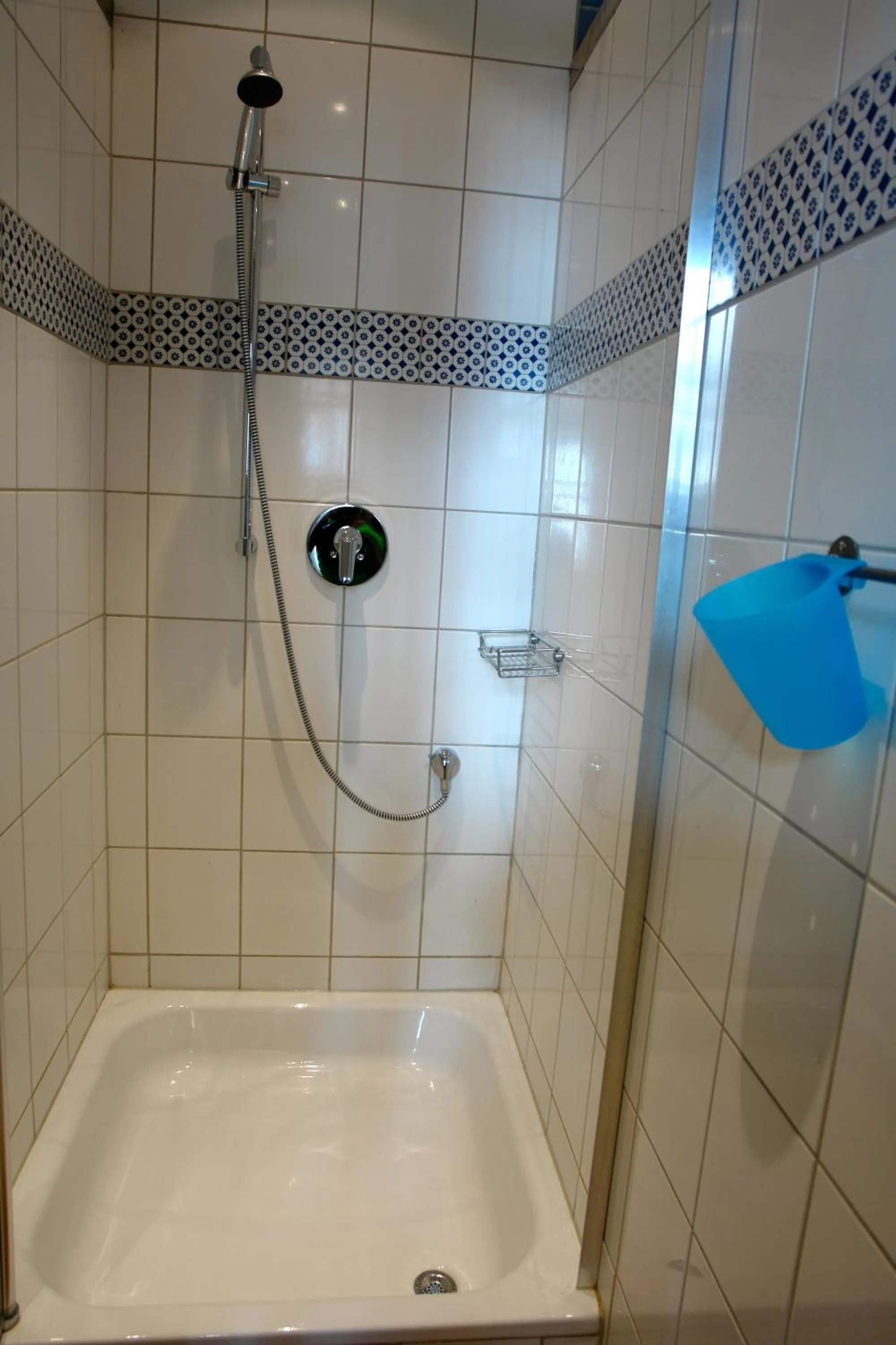 Bathroom in Lotte - The Backpackers