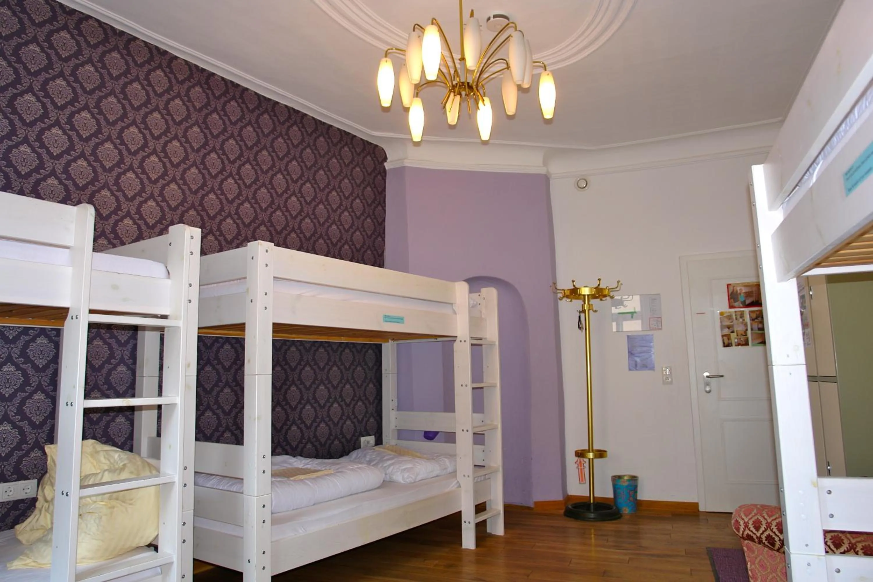 Photo of the whole room, Bed in Lotte - The Backpackers