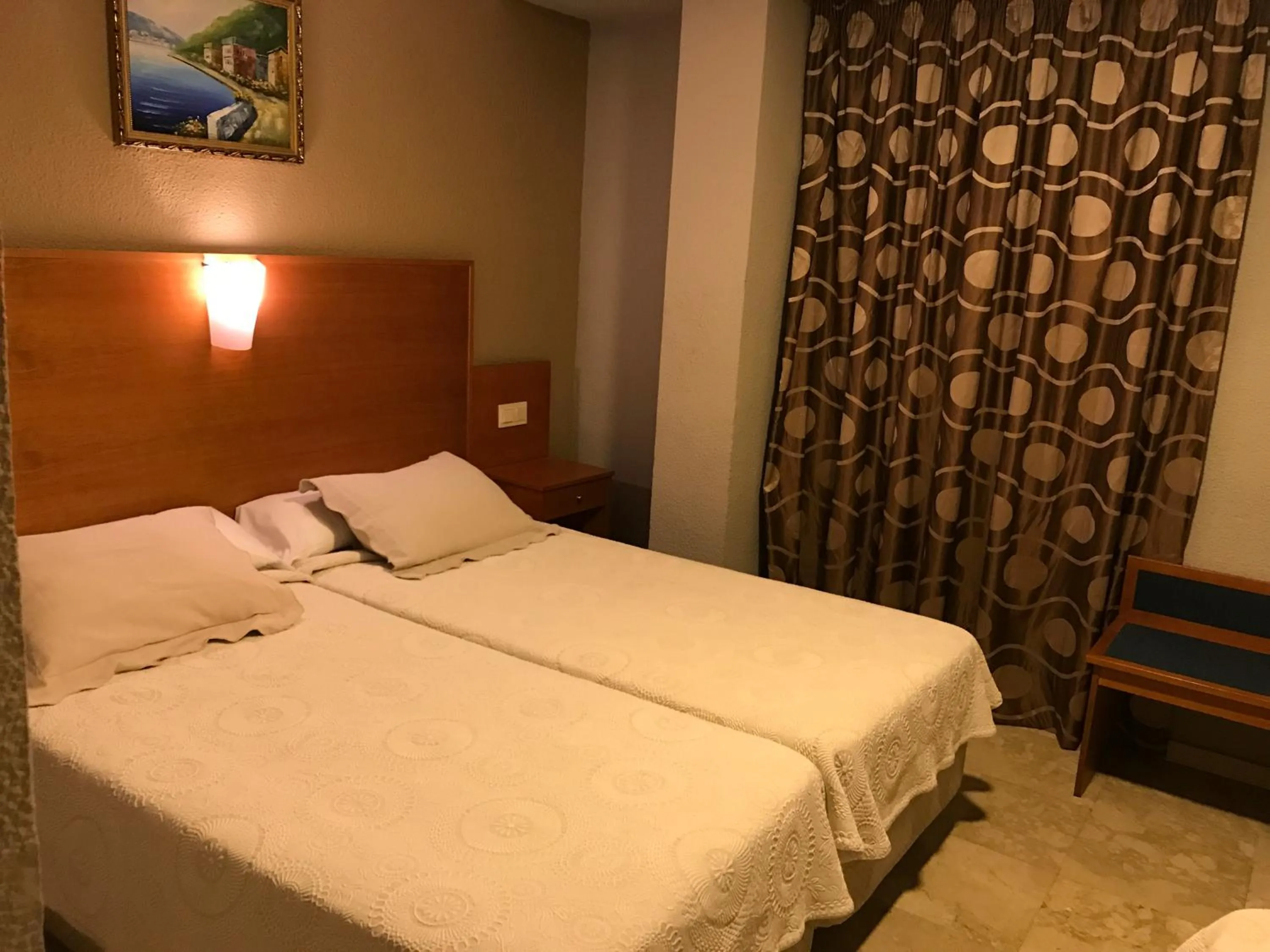 Photo of the whole room, Bed in Los Galanes