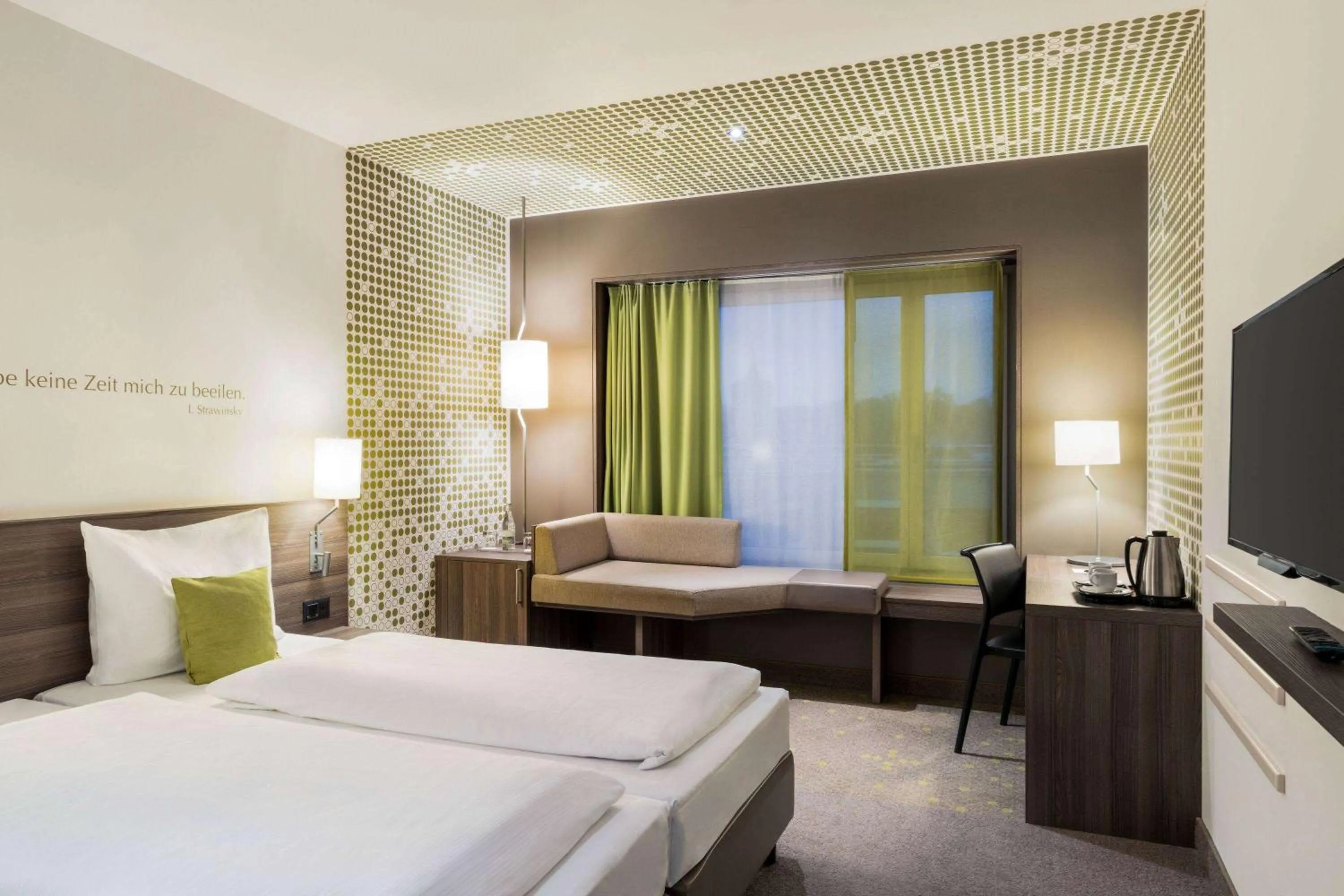 Photo of the whole room, Bed in Vienna House by Wyndham zur Bleiche Schaffhausen