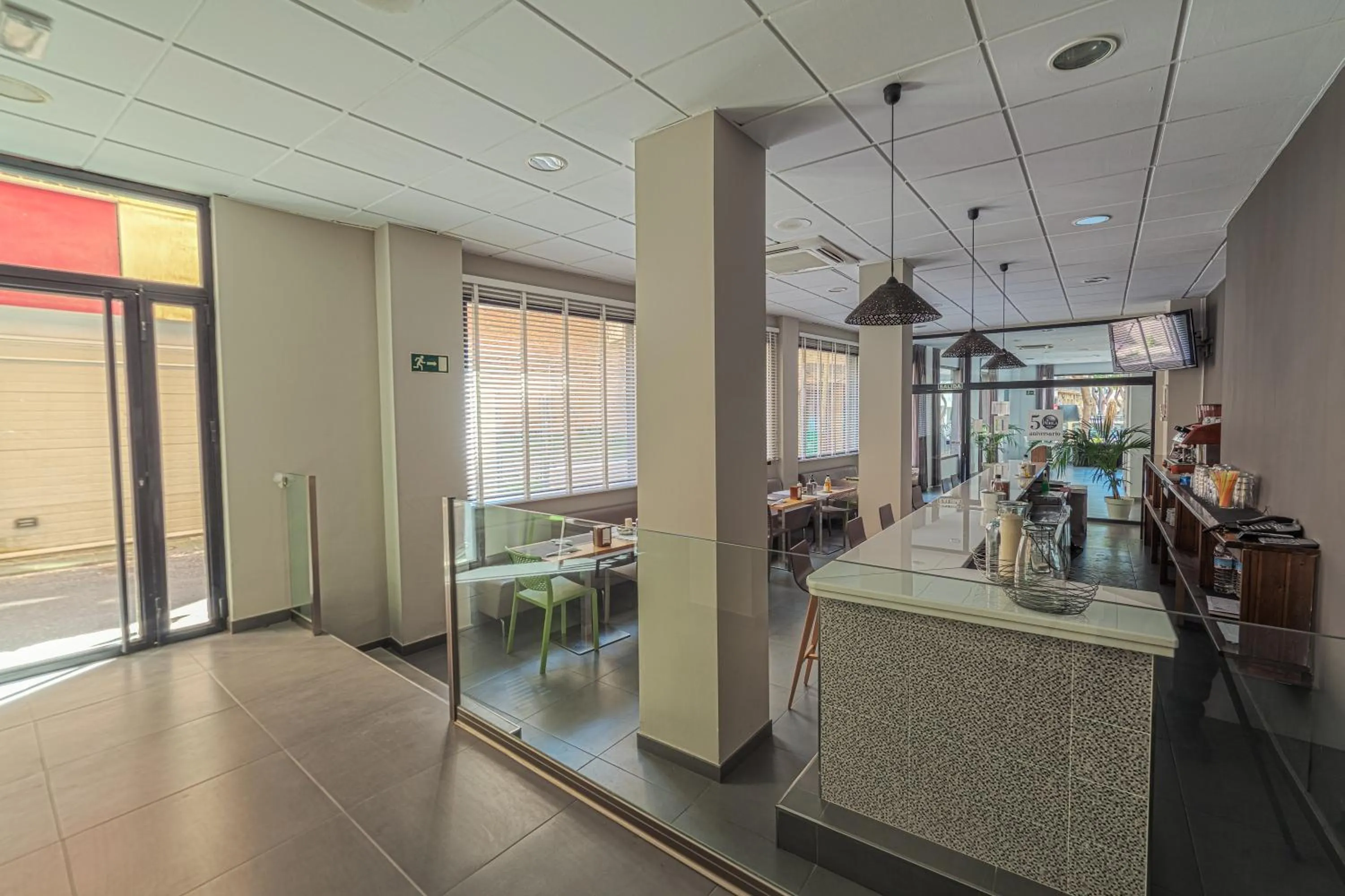 Lounge or bar in La Perla