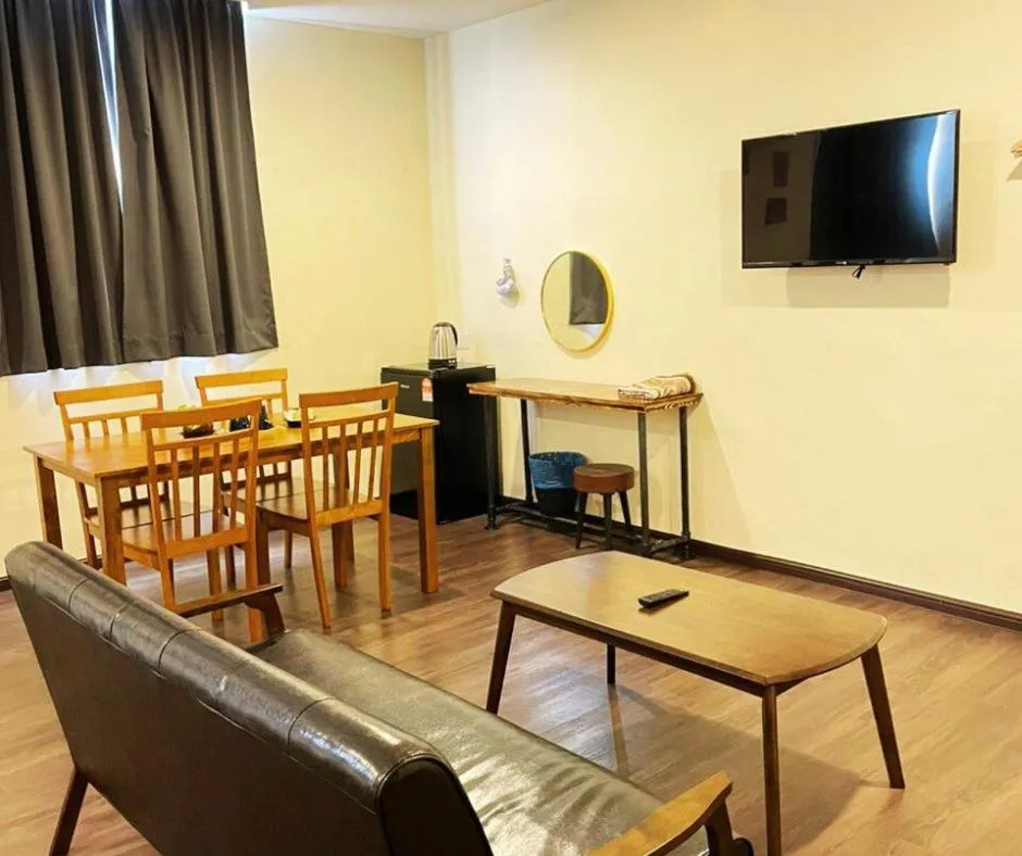 TV and multimedia in RNK BoutiQue HOTEL