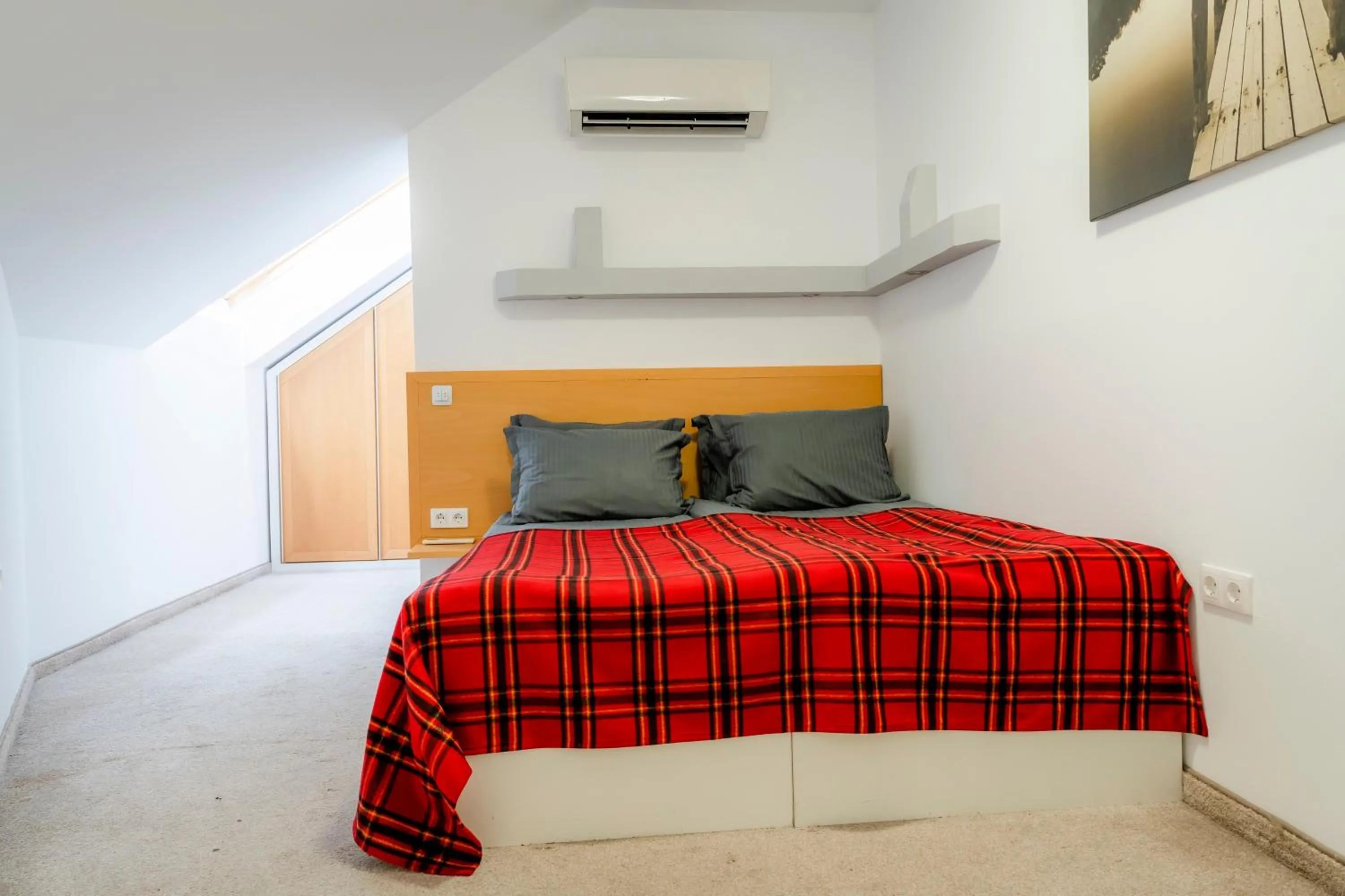 Bedroom, Bed in Saint George Palace Deluxe Collection