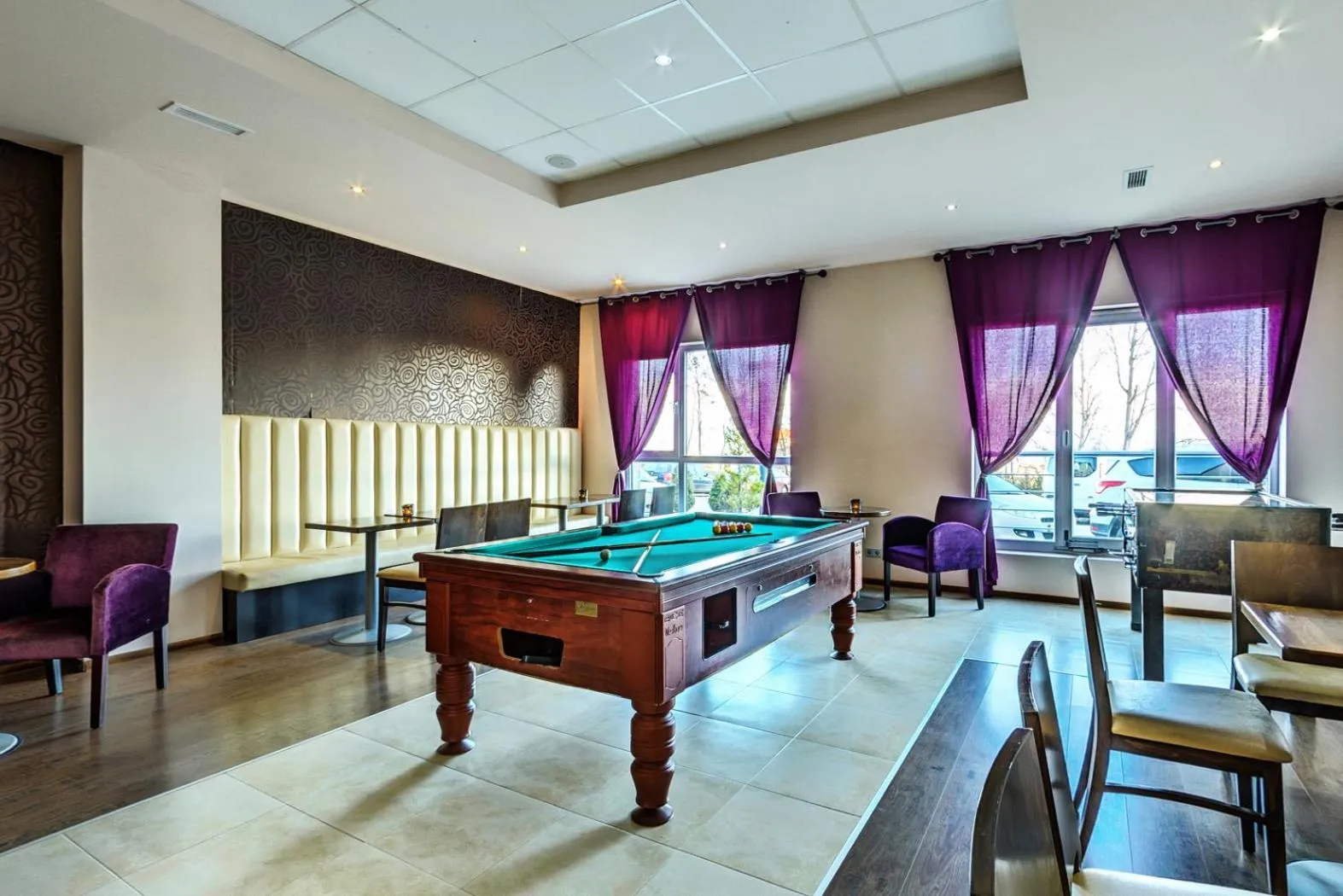 Billiard in Saint George Palace Deluxe Collection