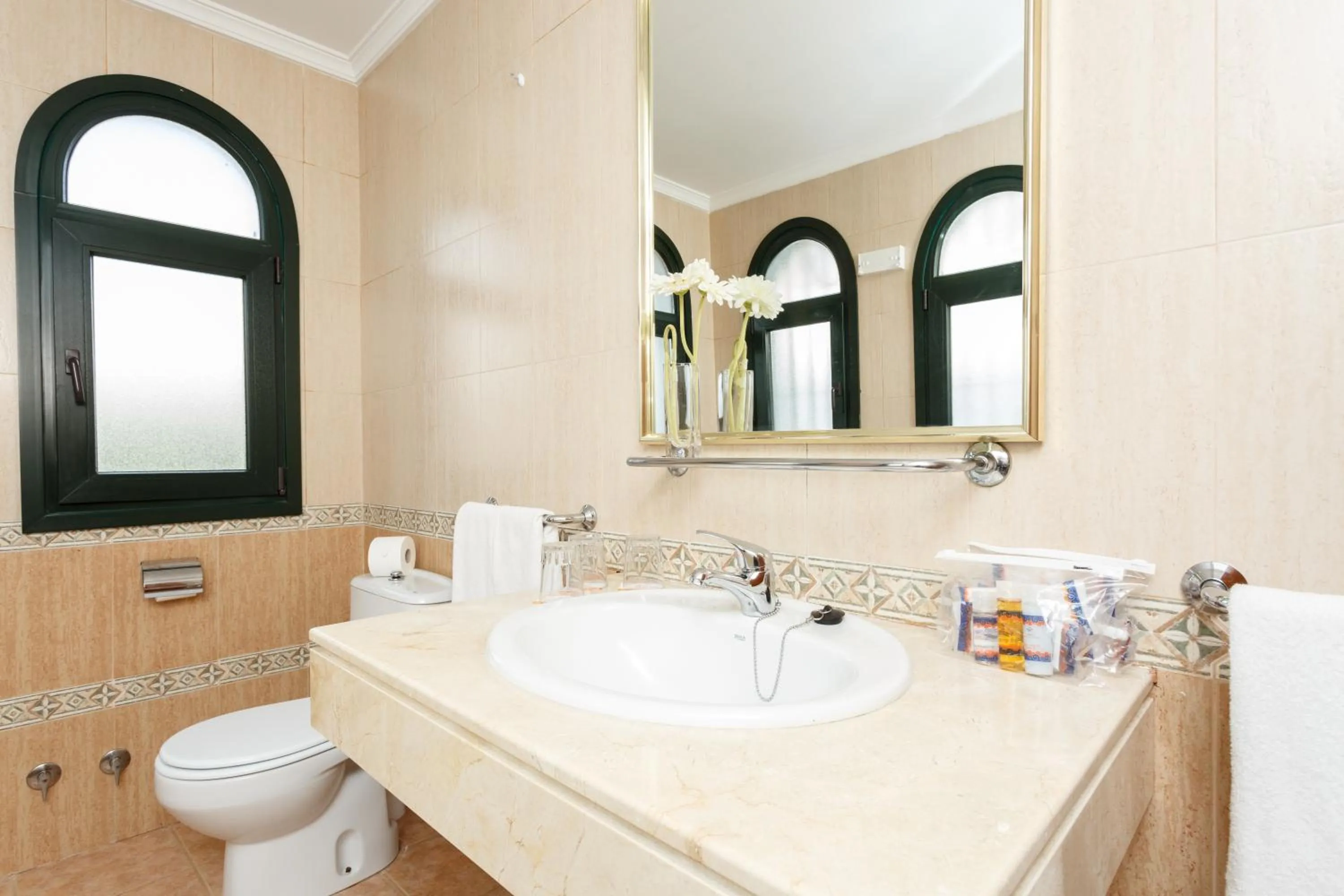 Bathroom in Globales Pueblo Andaluz