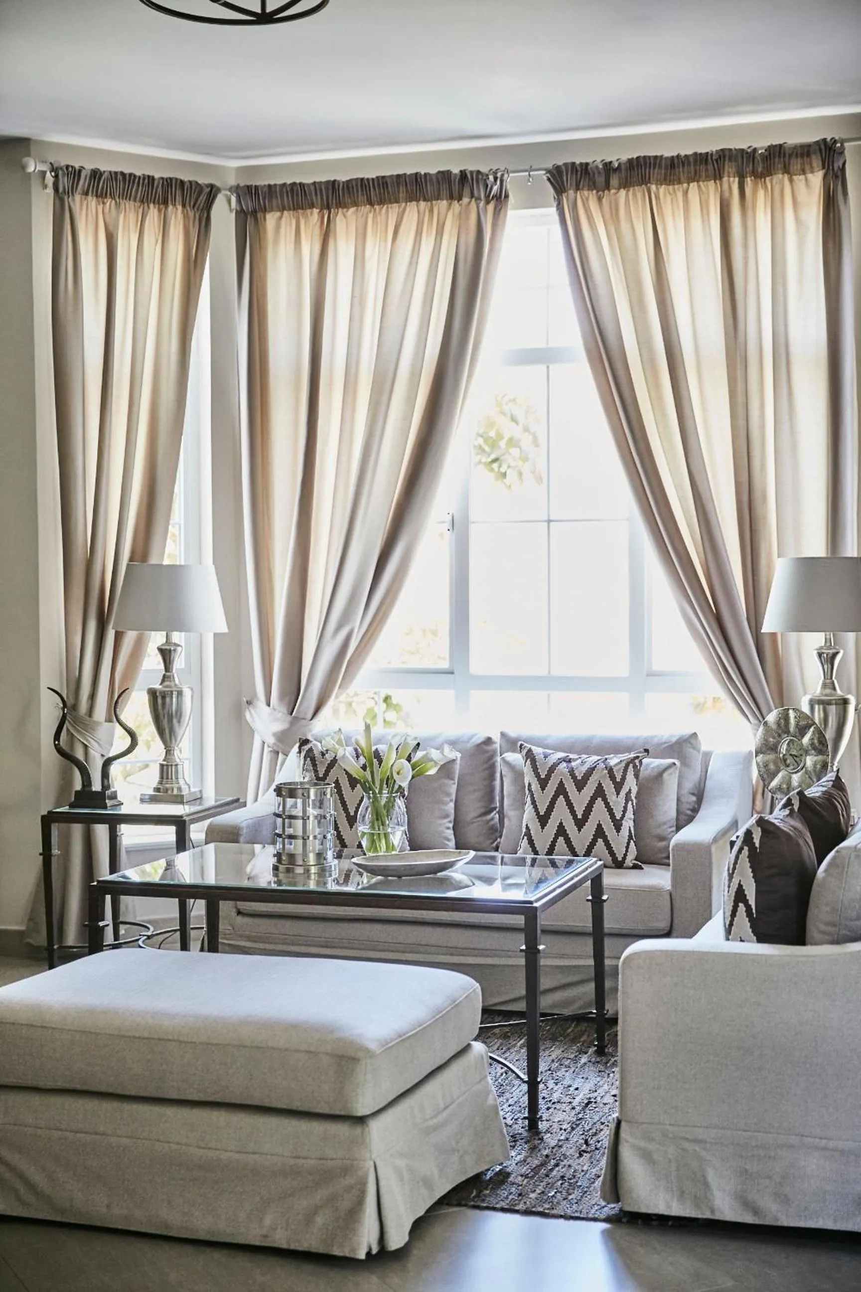 Seating area, Bed in Palacina The Residence & The Suites