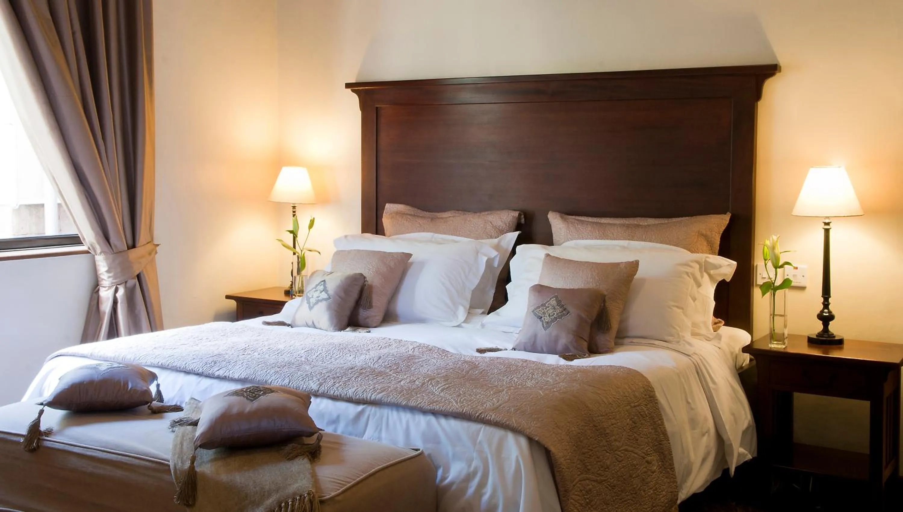 Bed in Palacina The Residence & The Suites