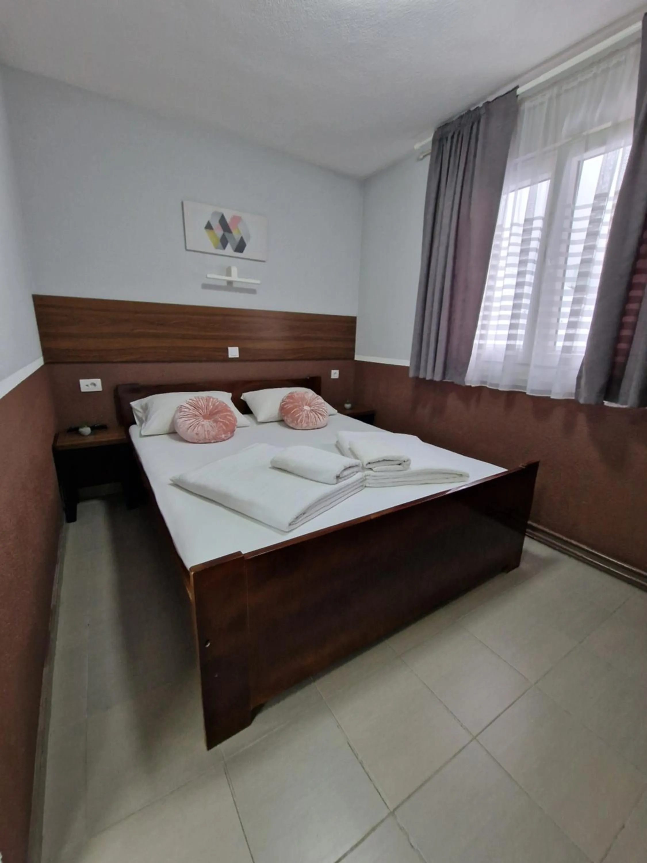 Bed in Hotel Djerdan