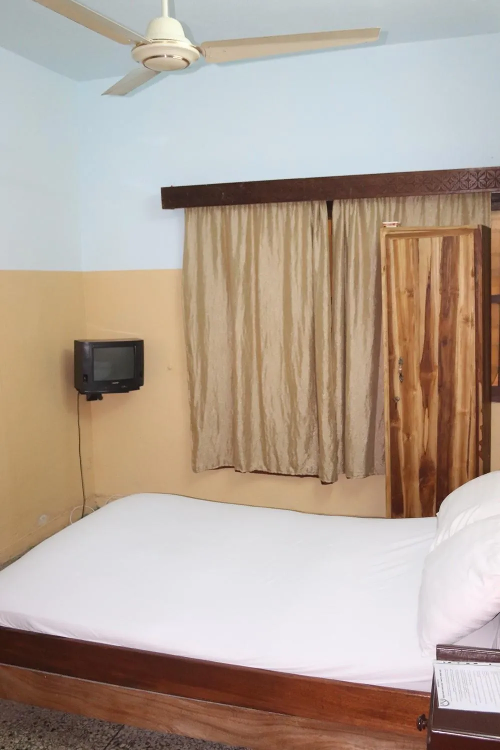 Bed in Hotel Aurore Lomé