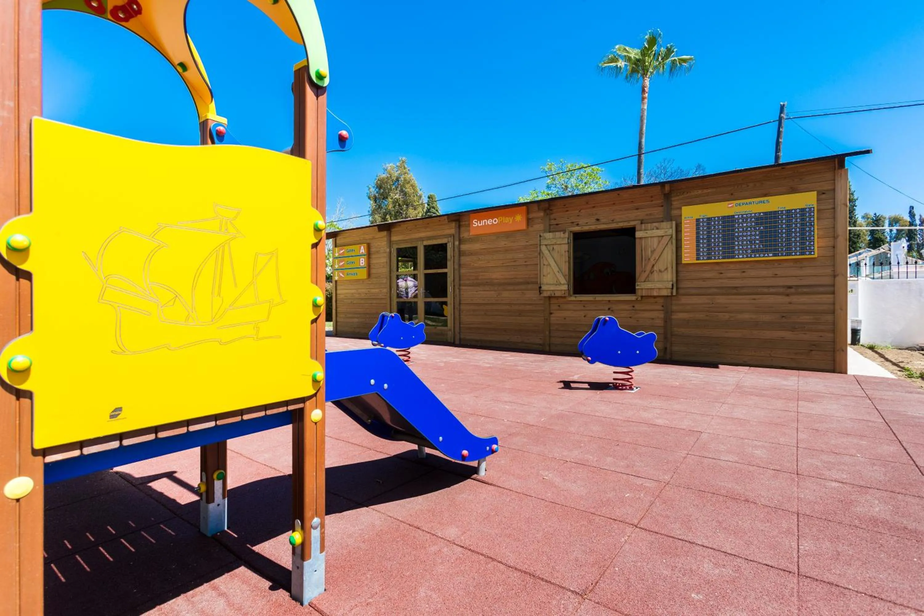 Children play ground in Globales Cortijo Blanco