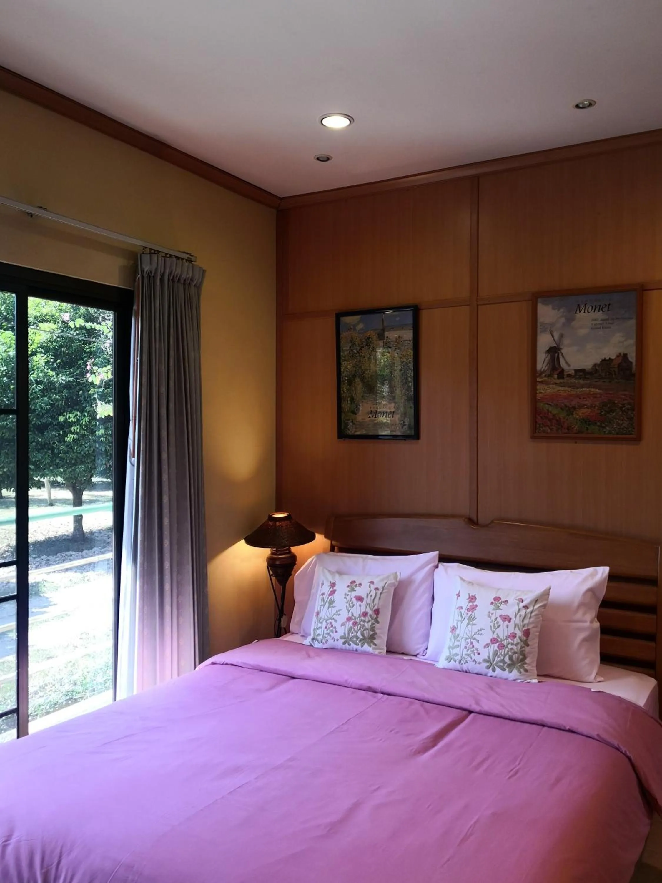 Deluxe Double Room (2 Adults + 1 Child) in Saku Boutique Homestay