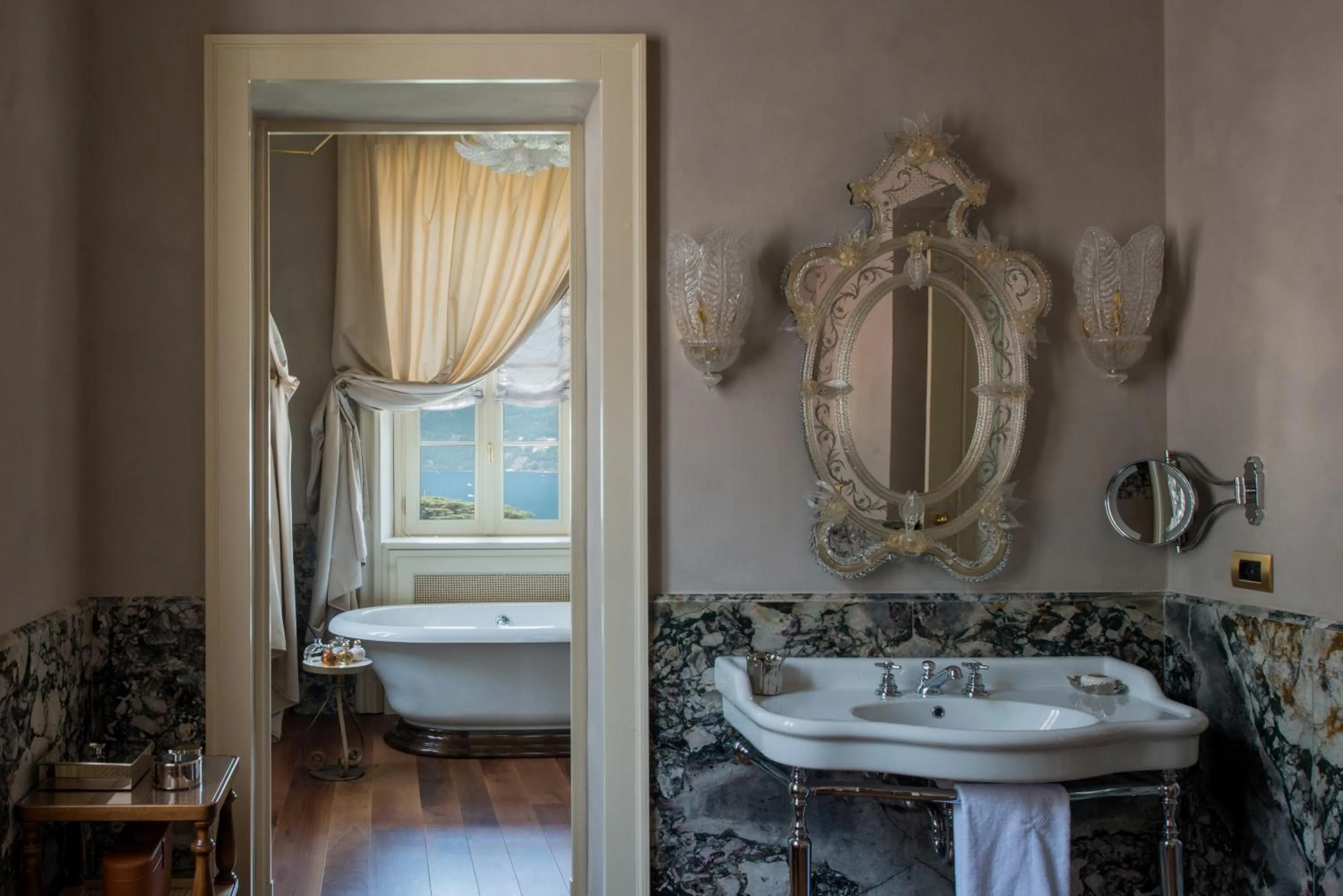 Bathroom in Passalacqua
