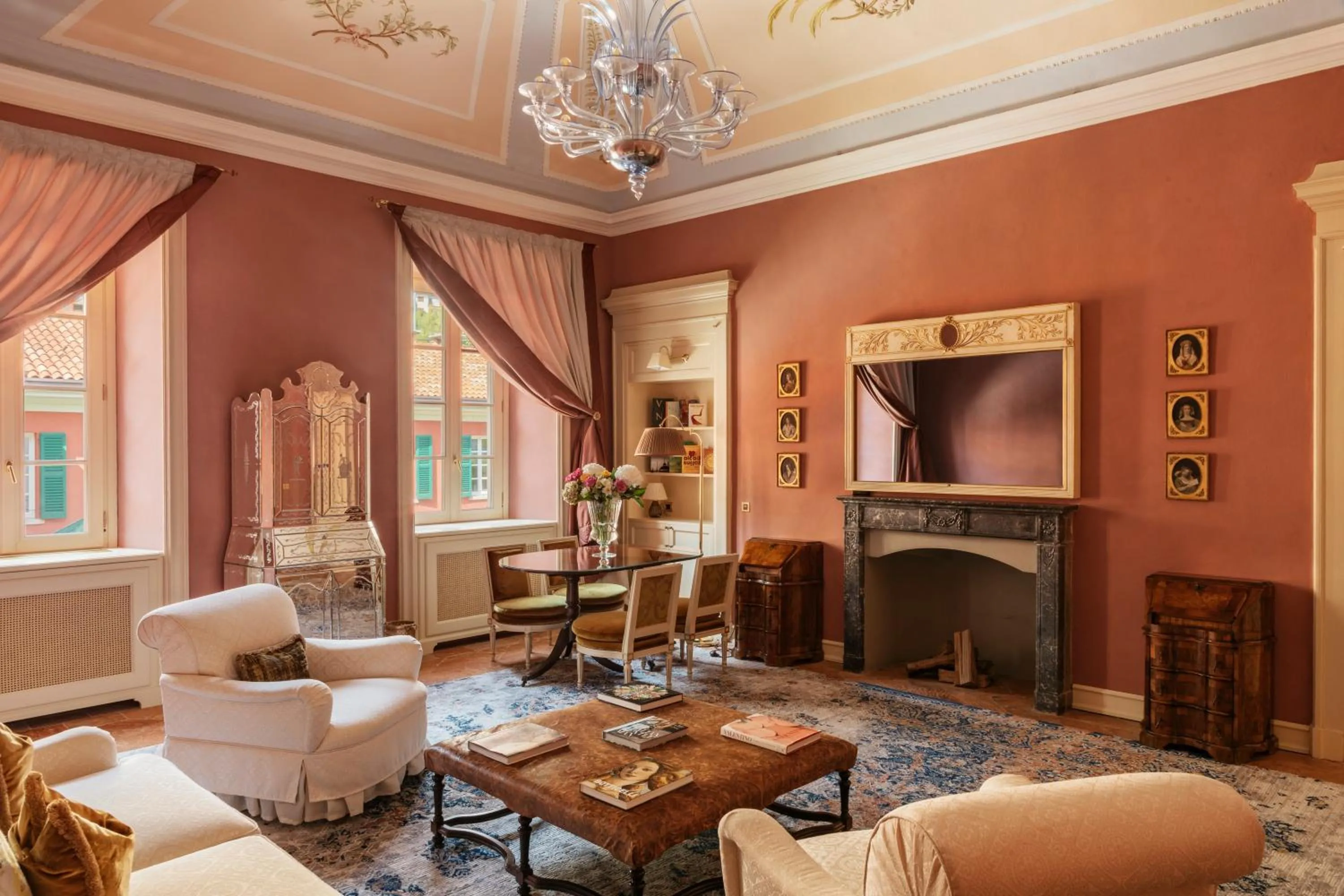 Living room in Passalacqua