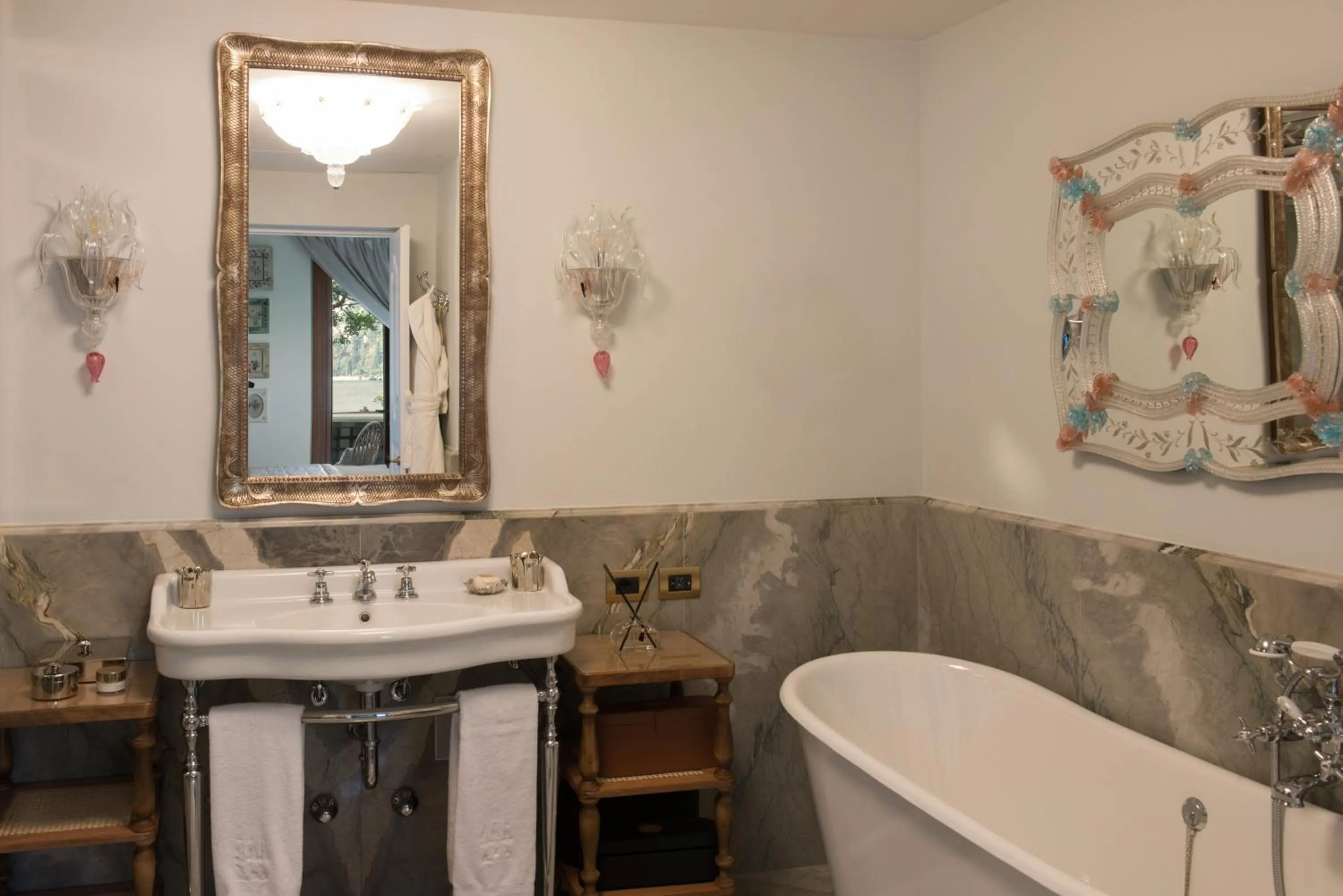 Bathroom in Passalacqua