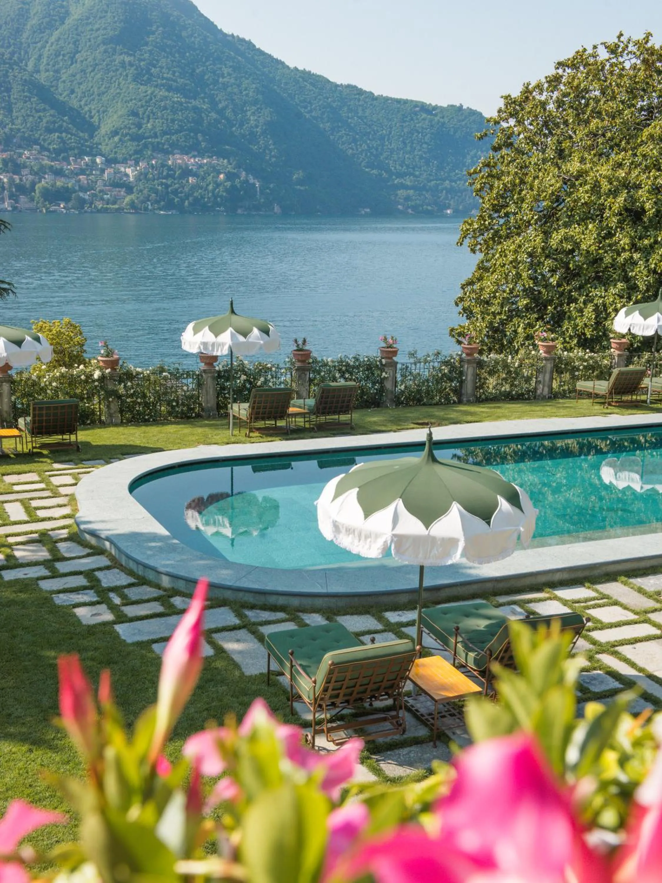 Swimming pool in Passalacqua