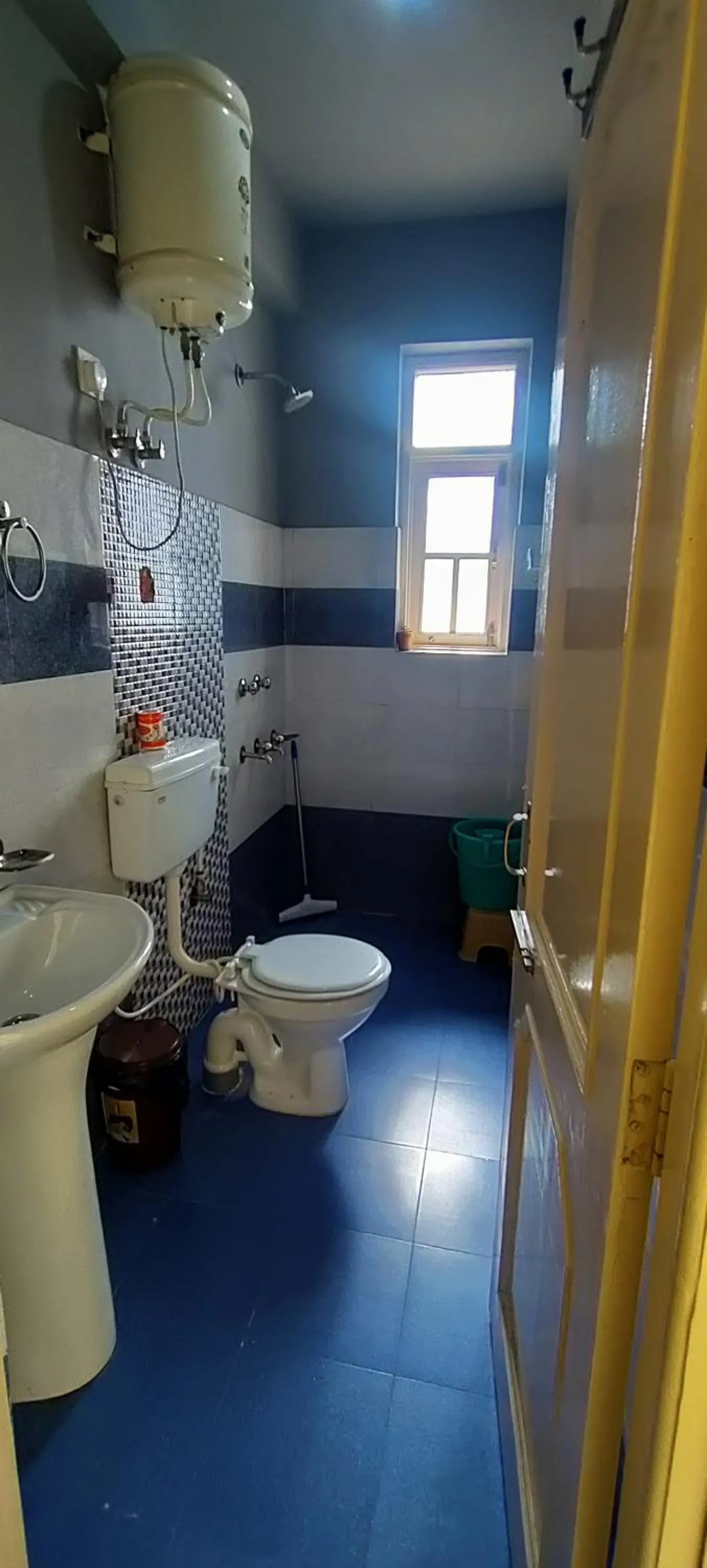 Toilet in The Unmad - Dharamkot