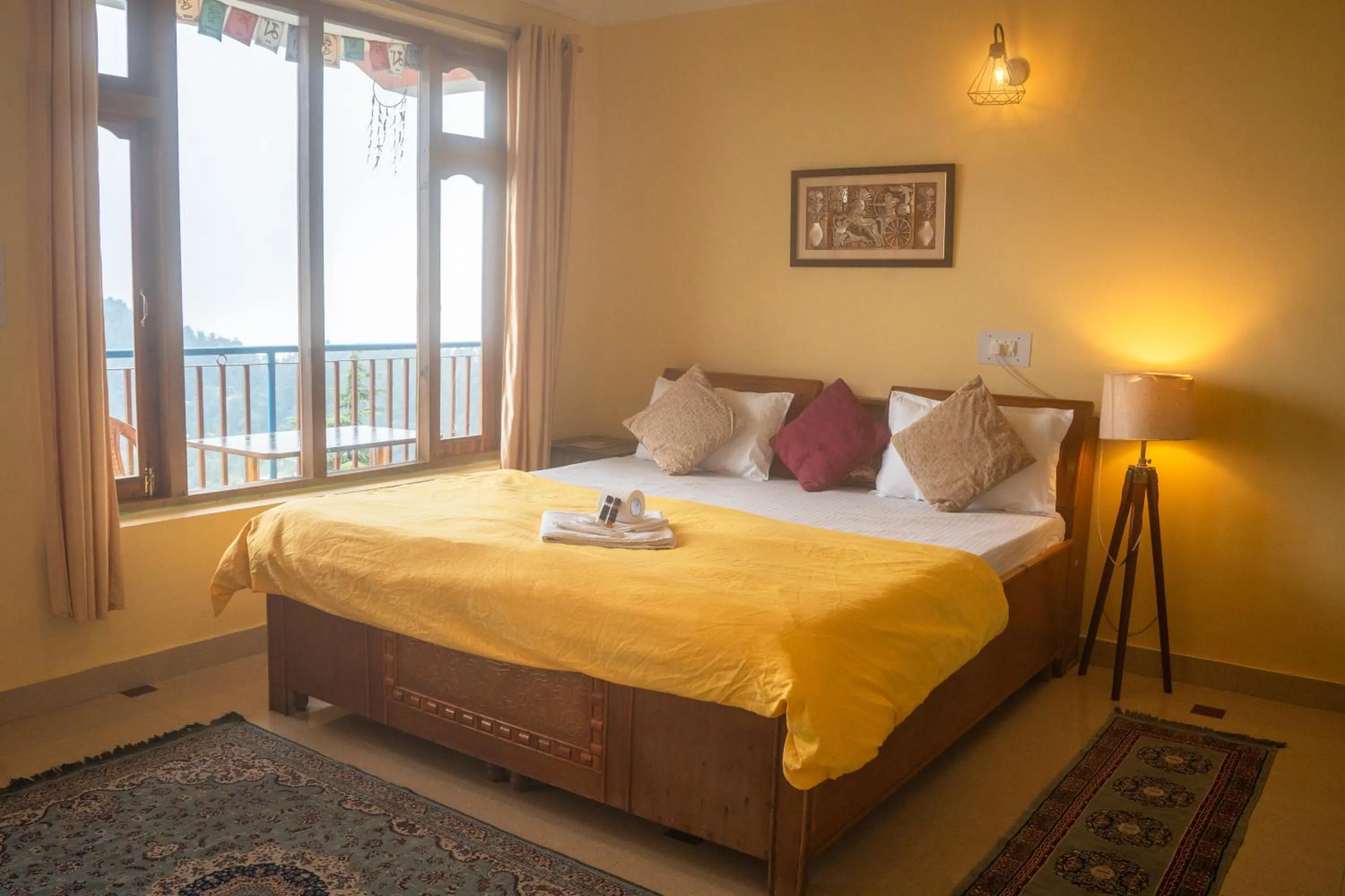 View (from property/room), Bed in The Unmad - Dharamkot