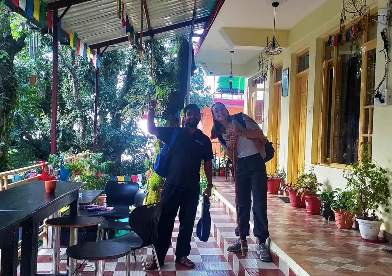 People in The Unmad - Dharamkot