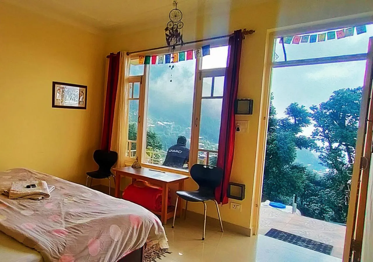 Bedroom, Bed in The Unmad - Dharamkot