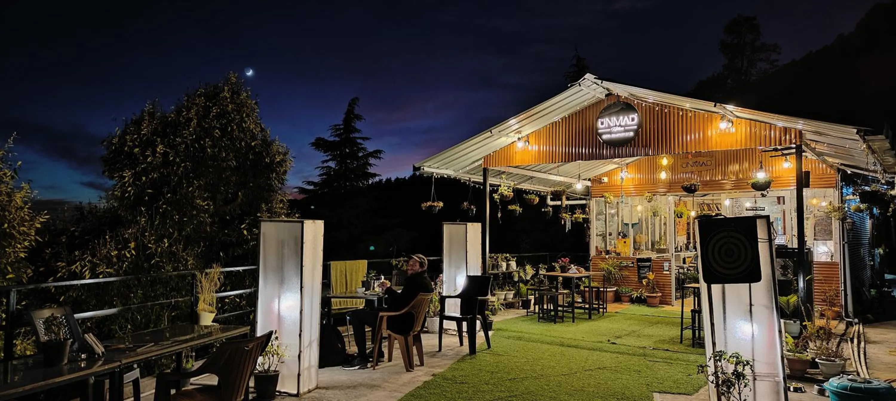 Restaurant/places to eat in The Unmad - Dharamkot