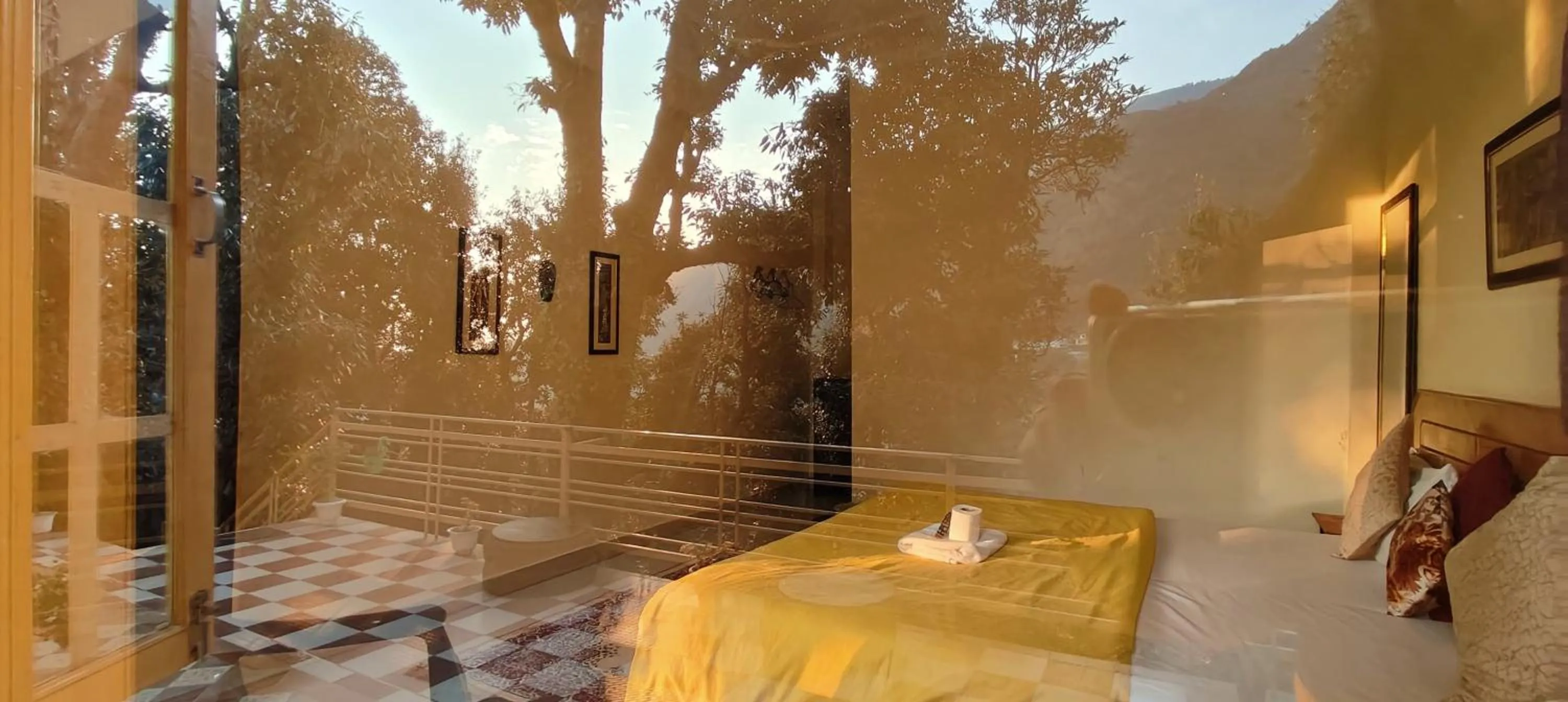 Patio in The Unmad - Dharamkot