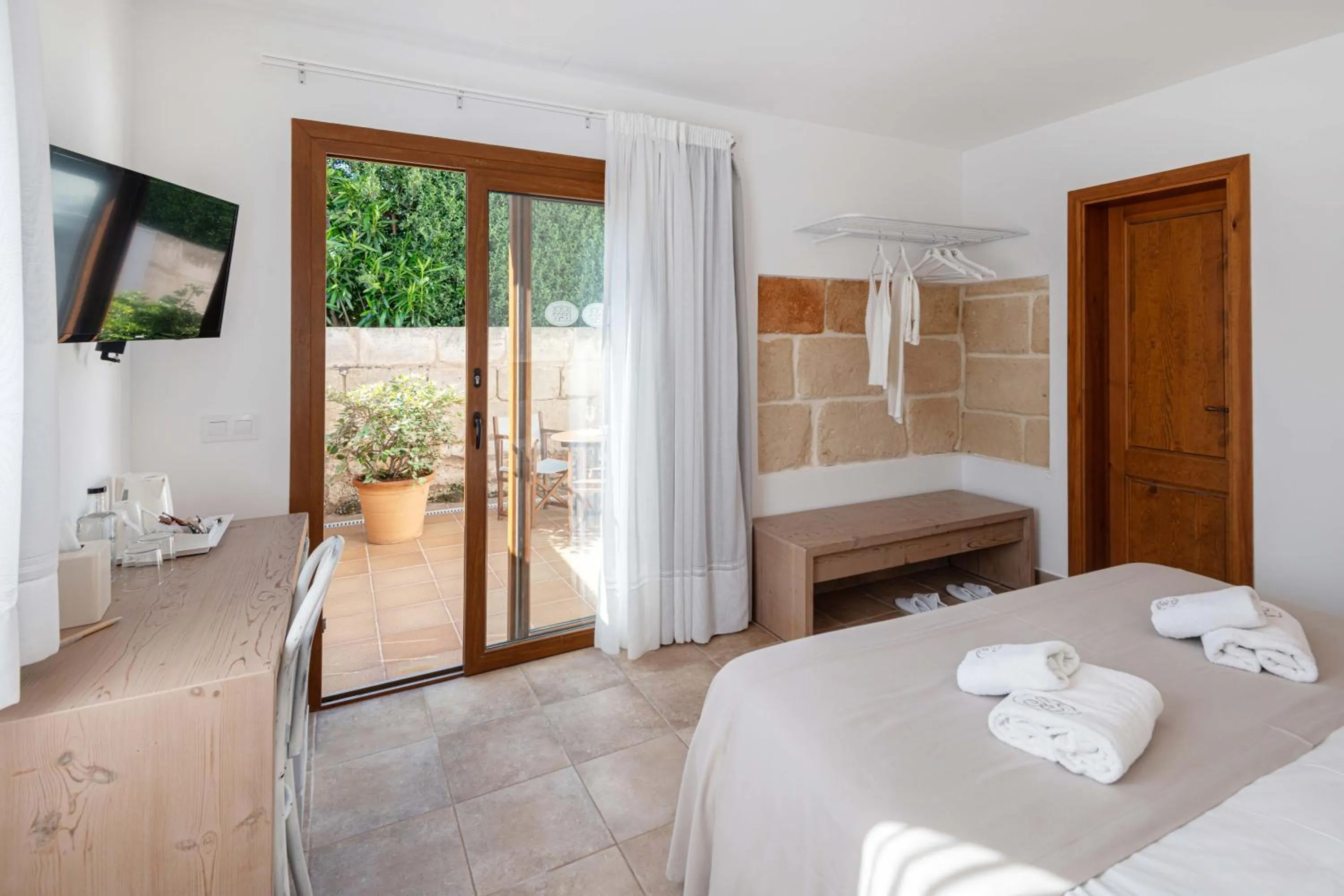 Photo of the whole room, Bed in Agroturismo Son Juaneda