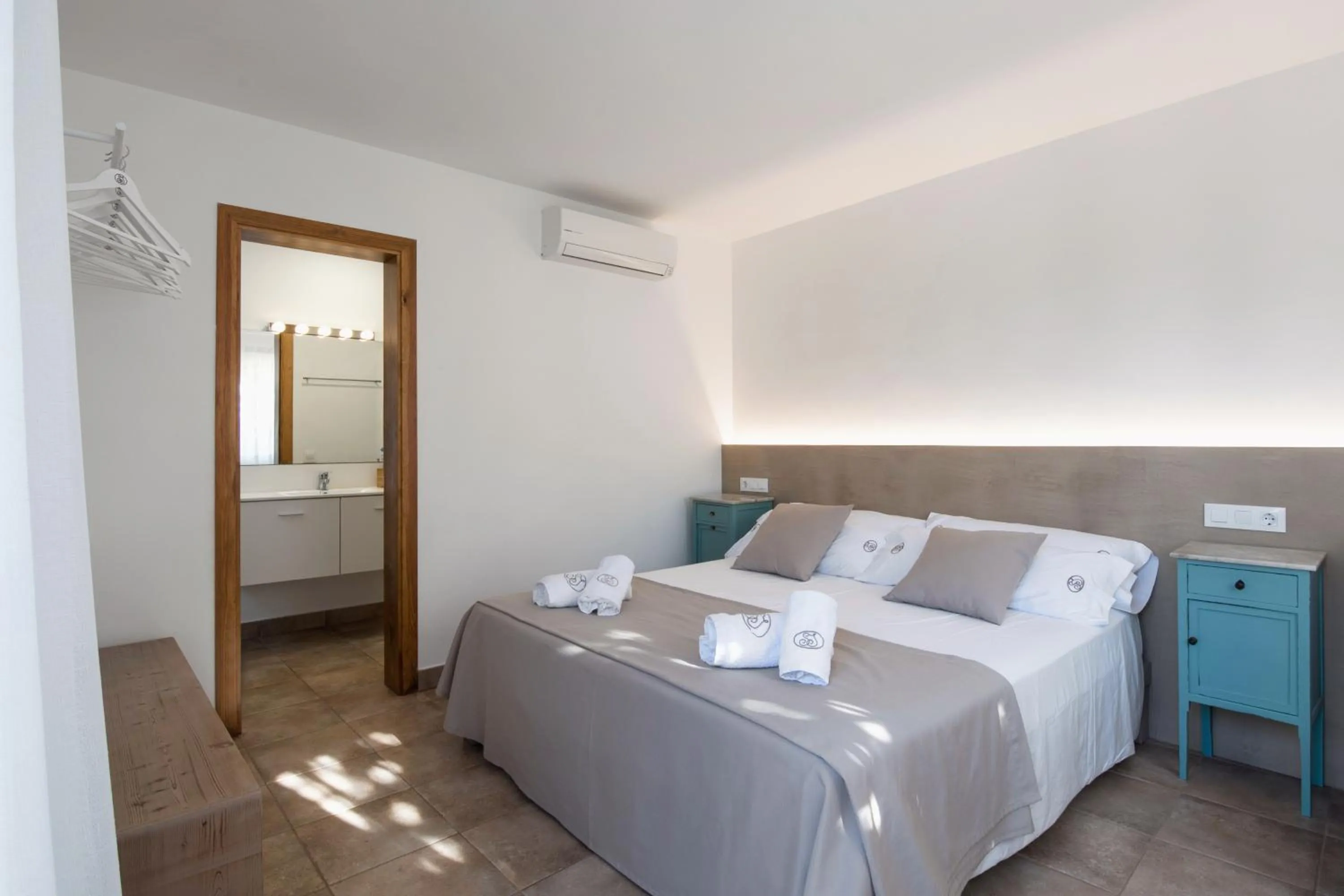 Photo of the whole room, Bed in Agroturismo Son Juaneda