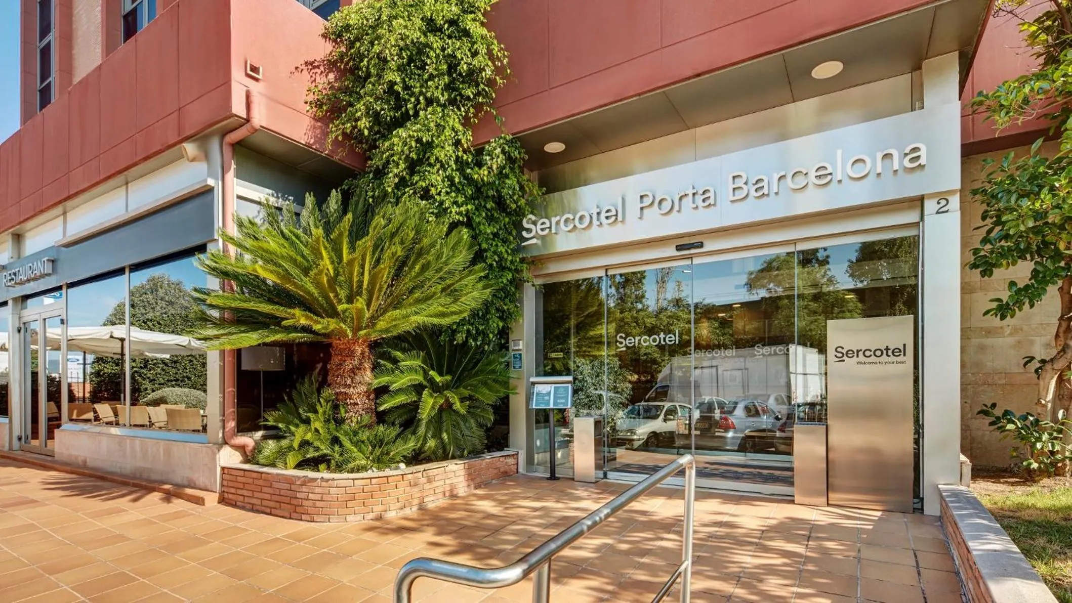 Facade/entrance in Sercotel Porta Barcelona