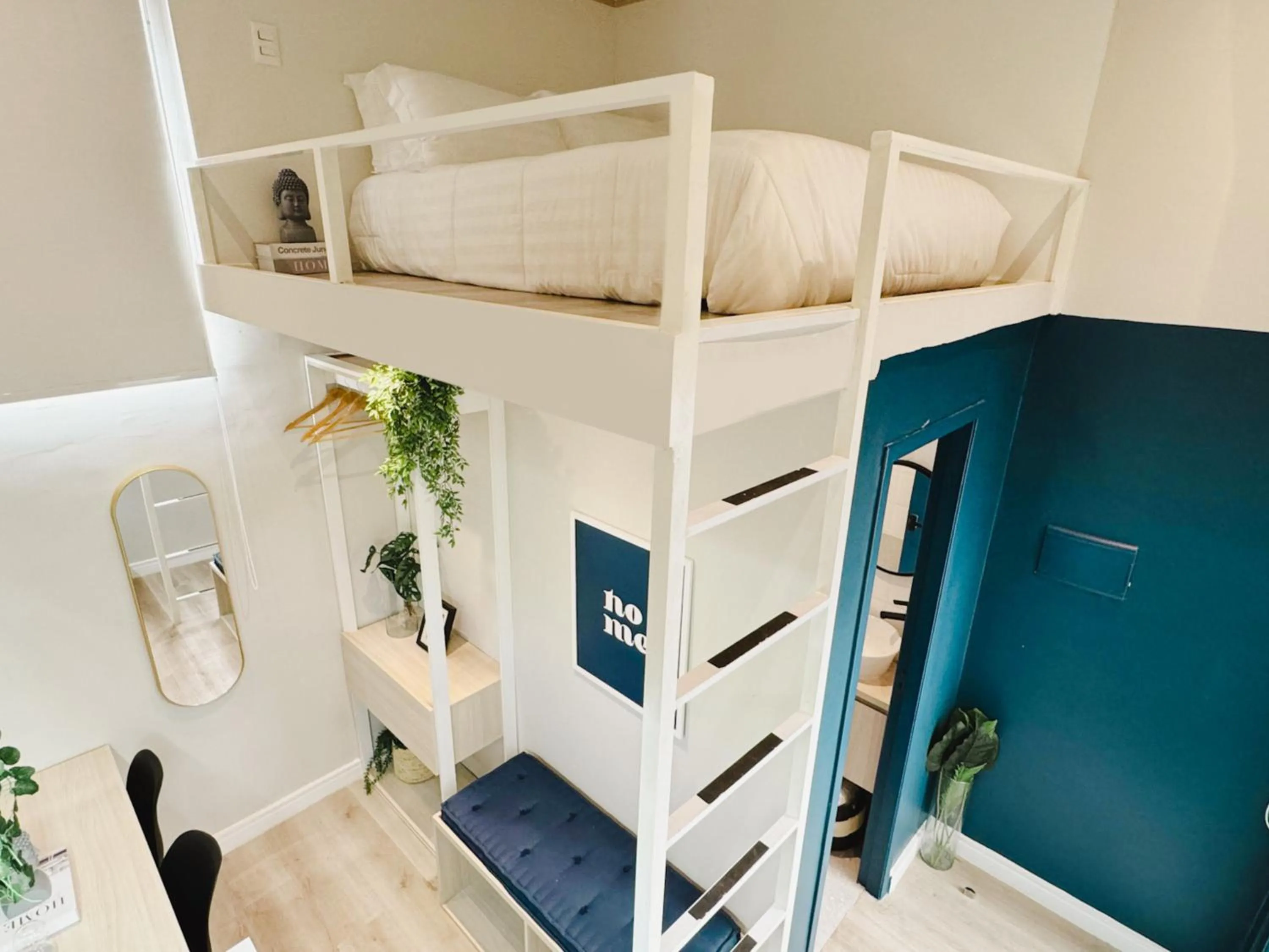 Photo of the whole room in Apê Paulista Alameda Santos