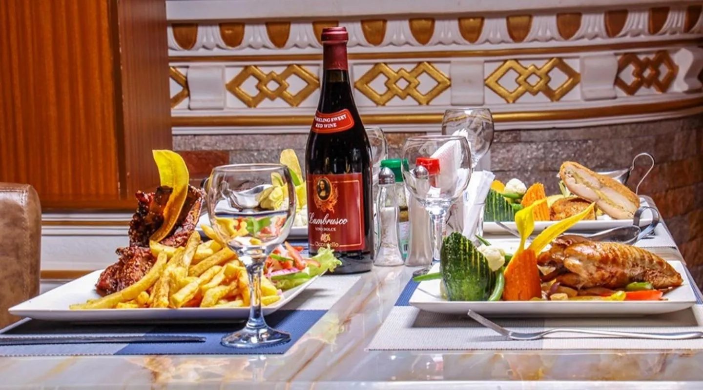 Dinner in Romeos Hotel