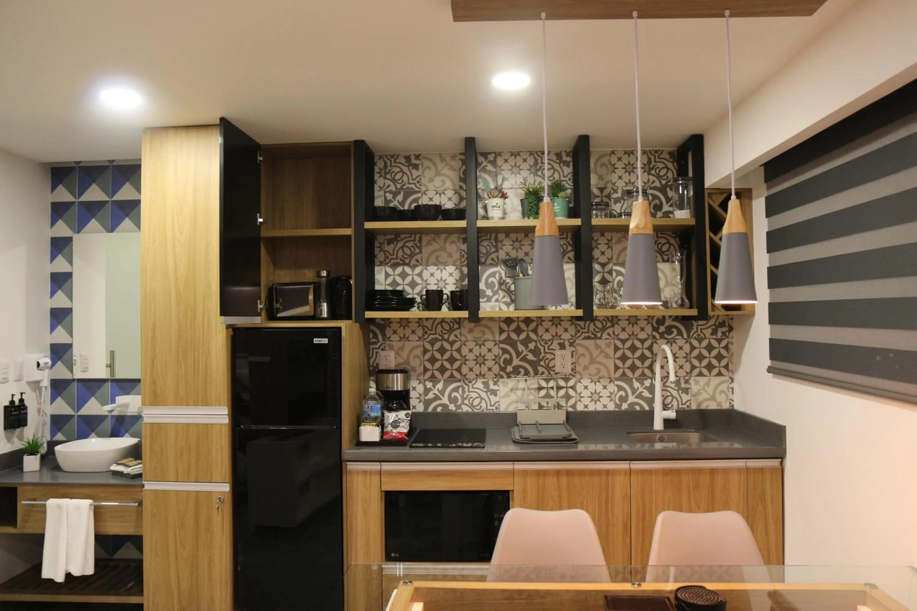 Kitchen or kitchenette in The Lu'um House