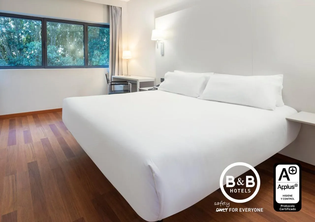 Logo/Certificate/Sign, Bed in B&B HOTEL Jerez