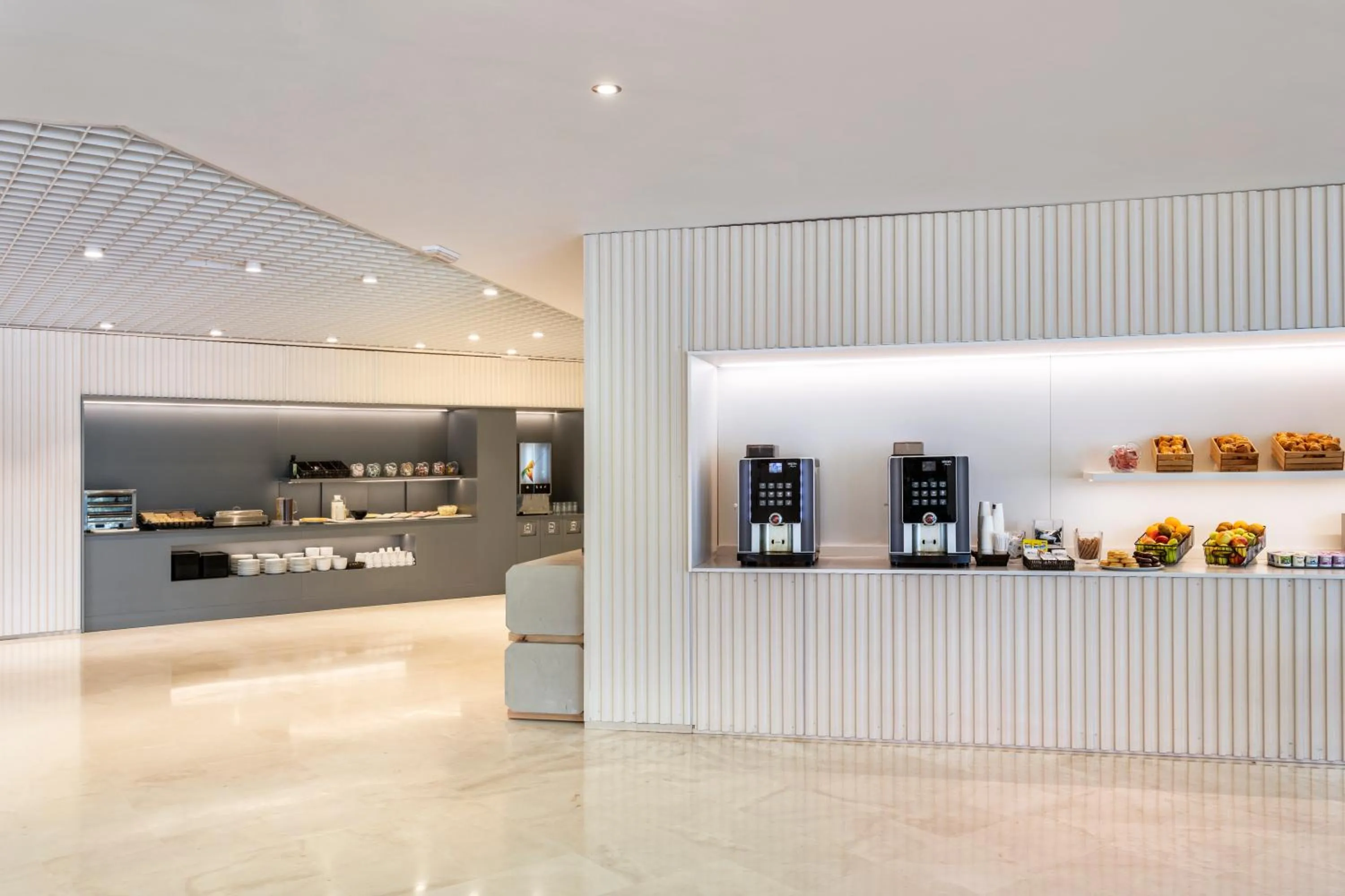 Buffet breakfast in B&B HOTEL Jerez