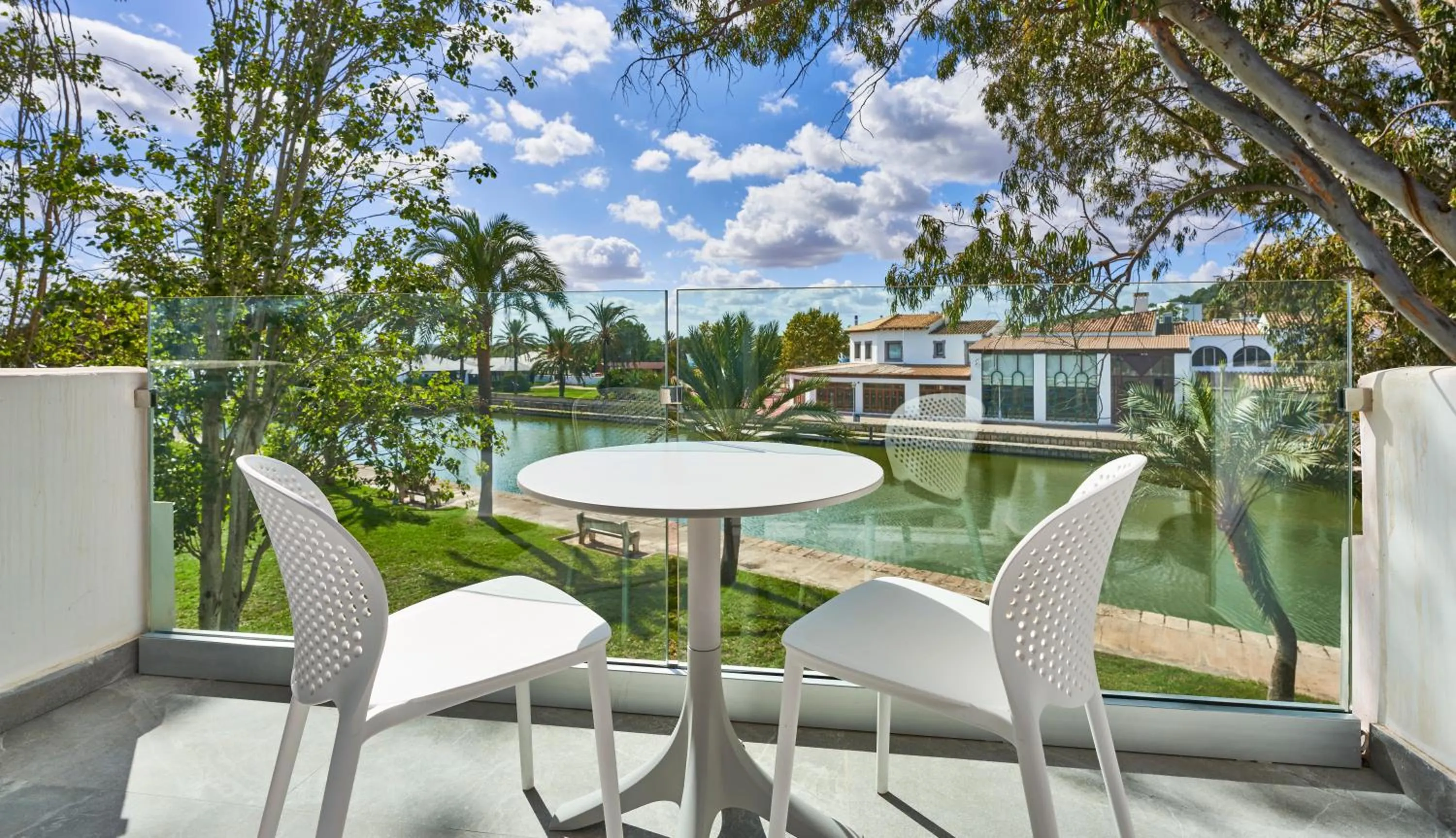 Bedroom in BelleVue Club