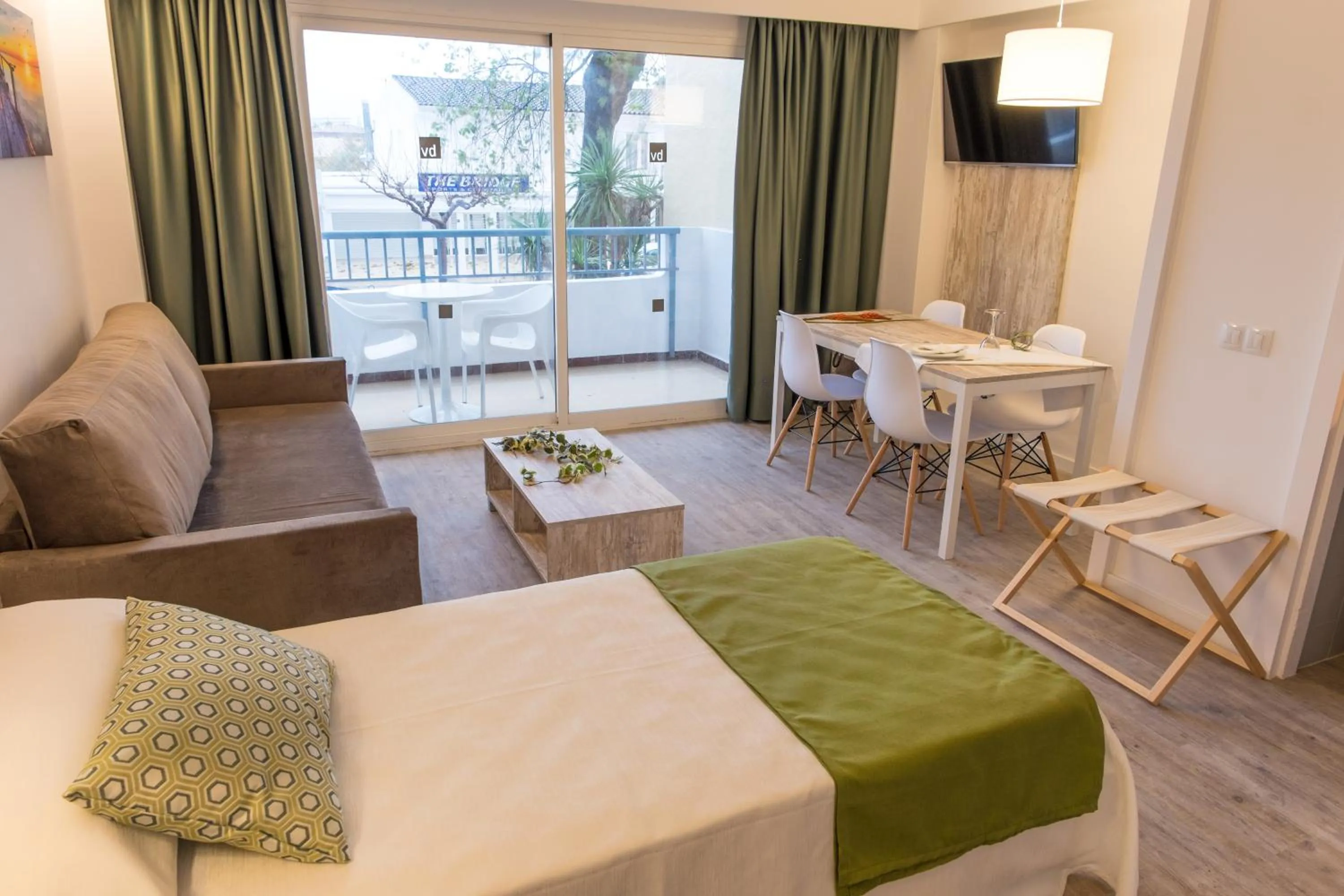 Photo of the whole room in BelleVue Club