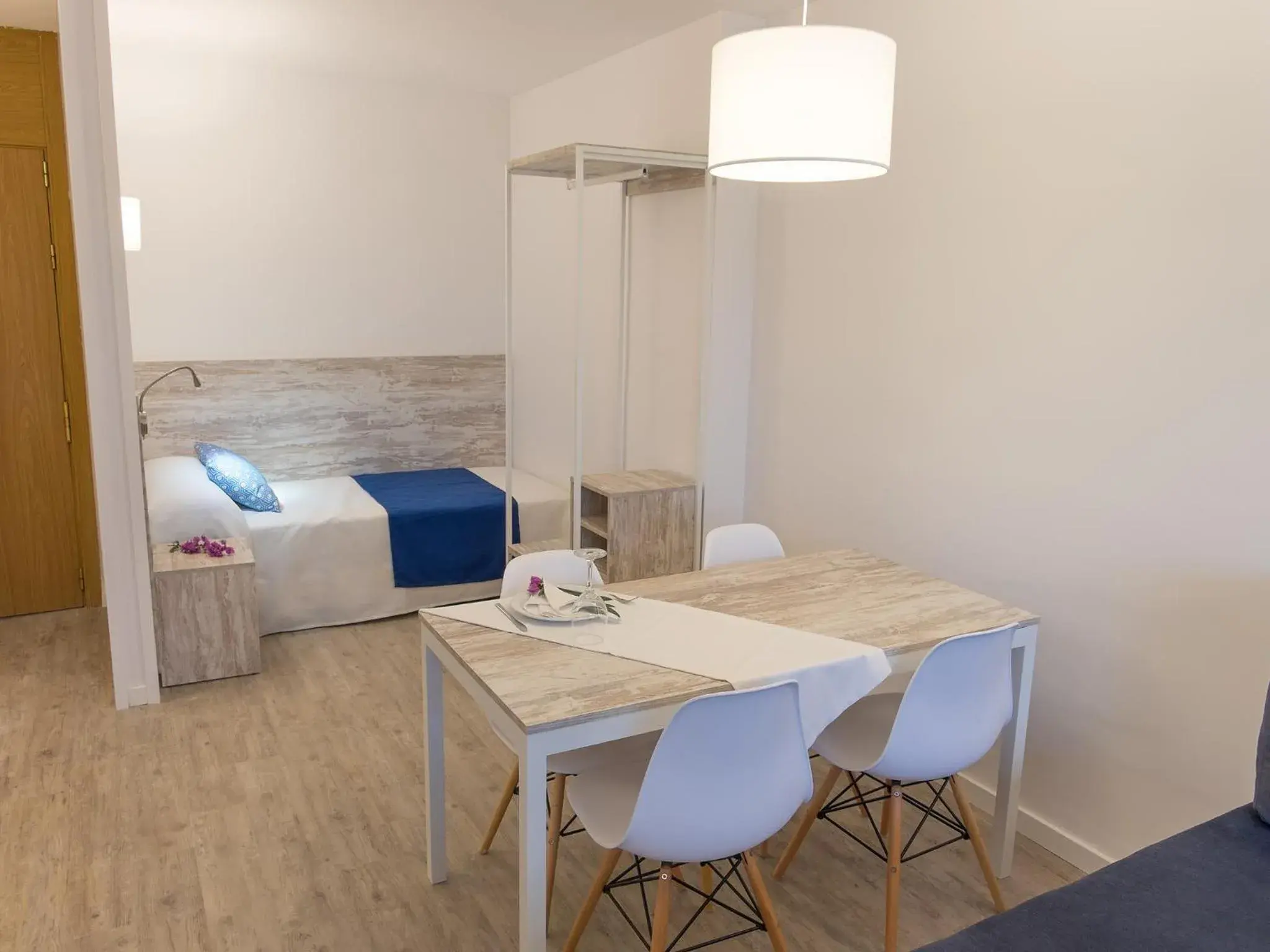 One-Bedroom Apartment in BelleVue Club One-Bedroom Apartment in BelleVue Club