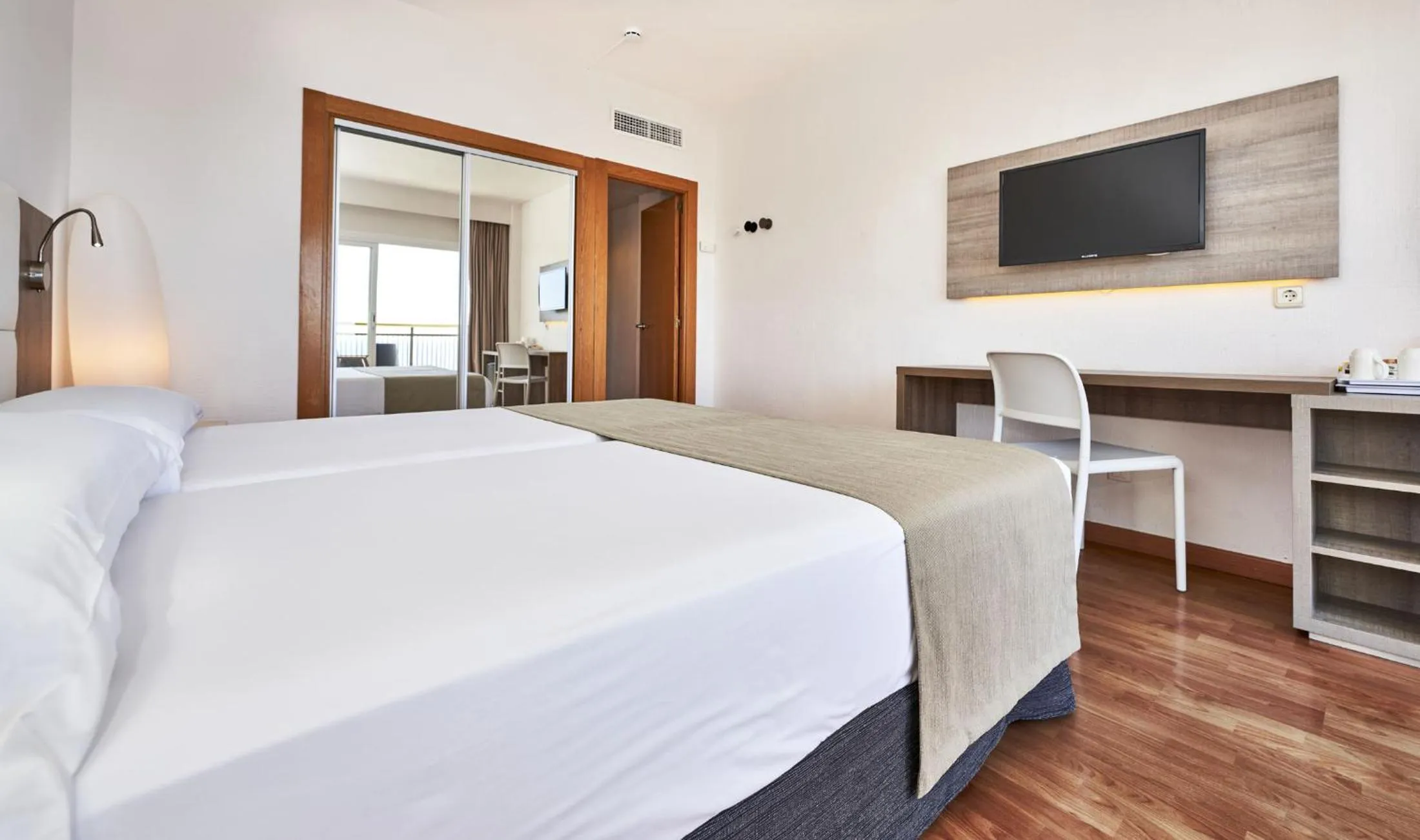 Decorative detail, Bed in Globales Cala Viñas Adults Only 16+