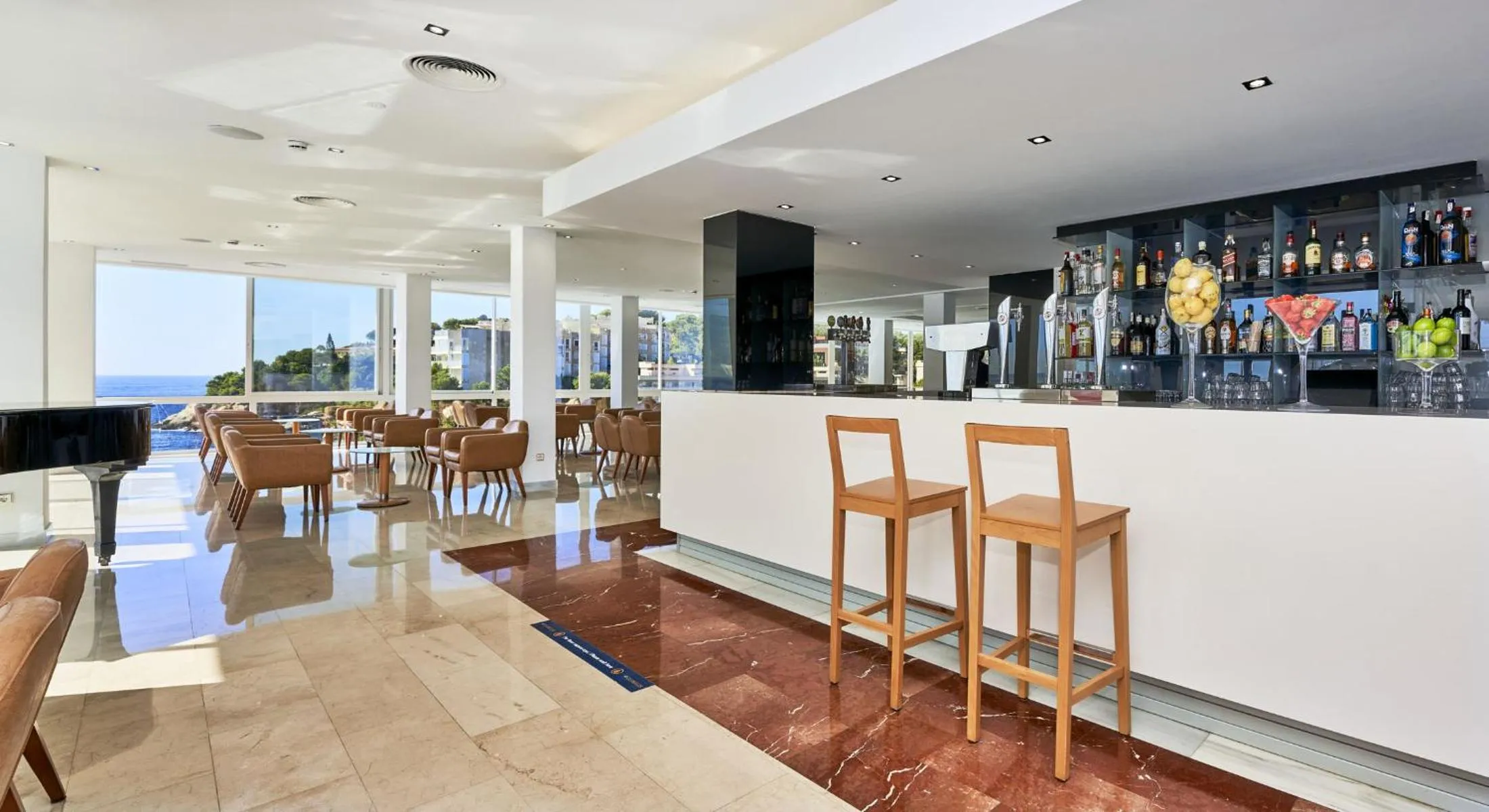 Lounge or bar in Globales Cala Viñas Adults Only 16+