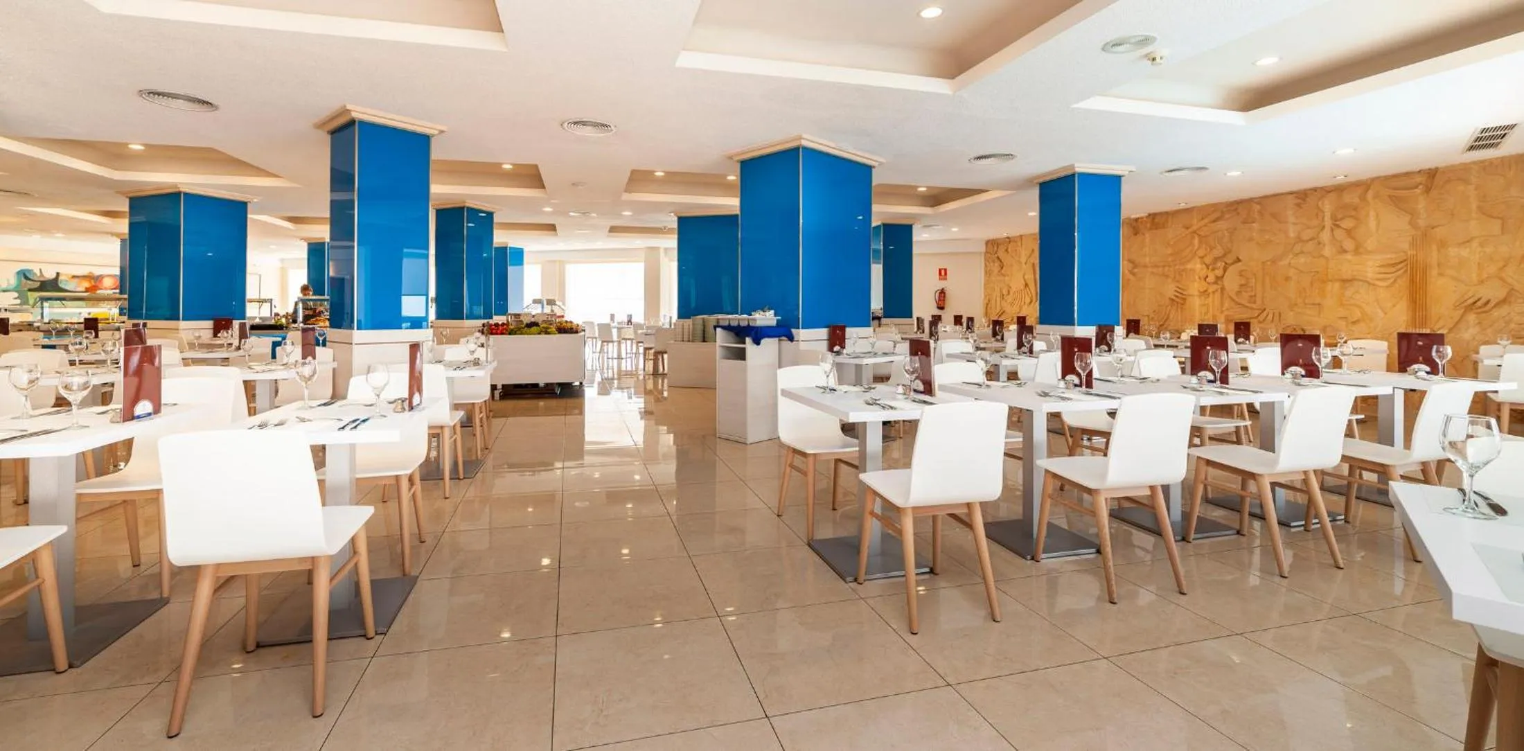 Restaurant/places to eat in Globales America